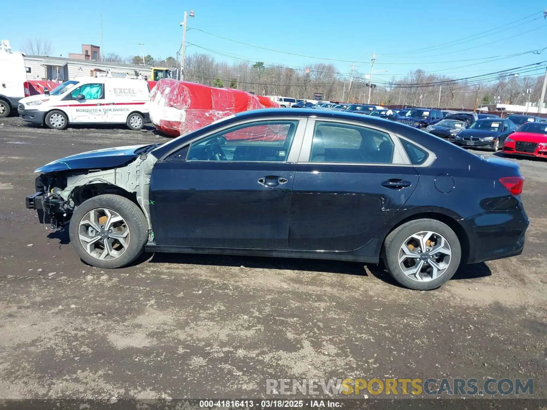 14 Photograph of a damaged car 3KPF24AD1ME326593 KIA FORTE 2021