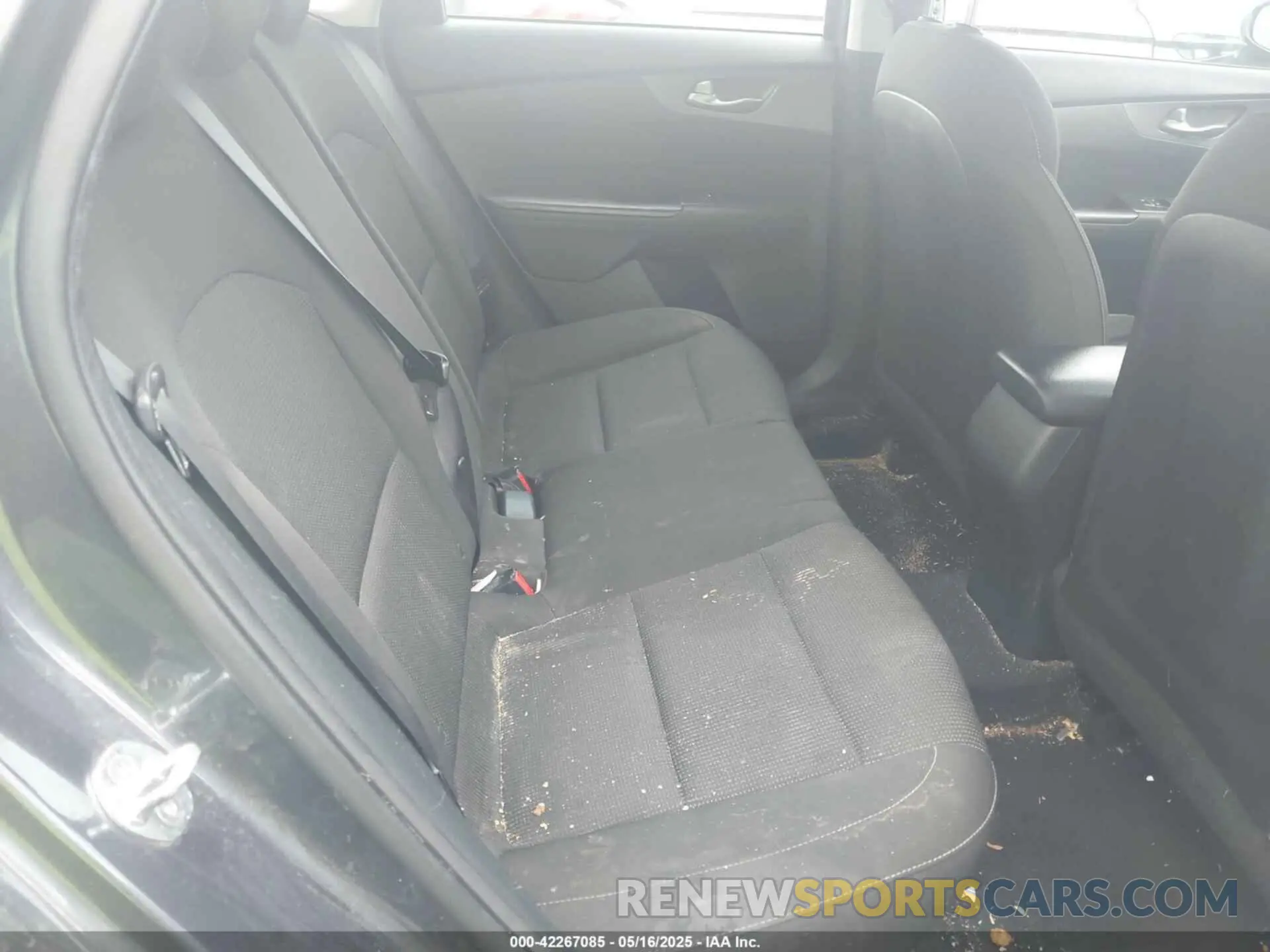 8 Фотография поврежденного автомобиля 3KPF24AD1ME345709 KIA FORTE 2021