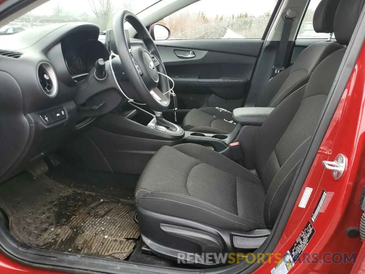 7 Photograph of a damaged car 3KPF24AD1ME390164 KIA FORTE 2021