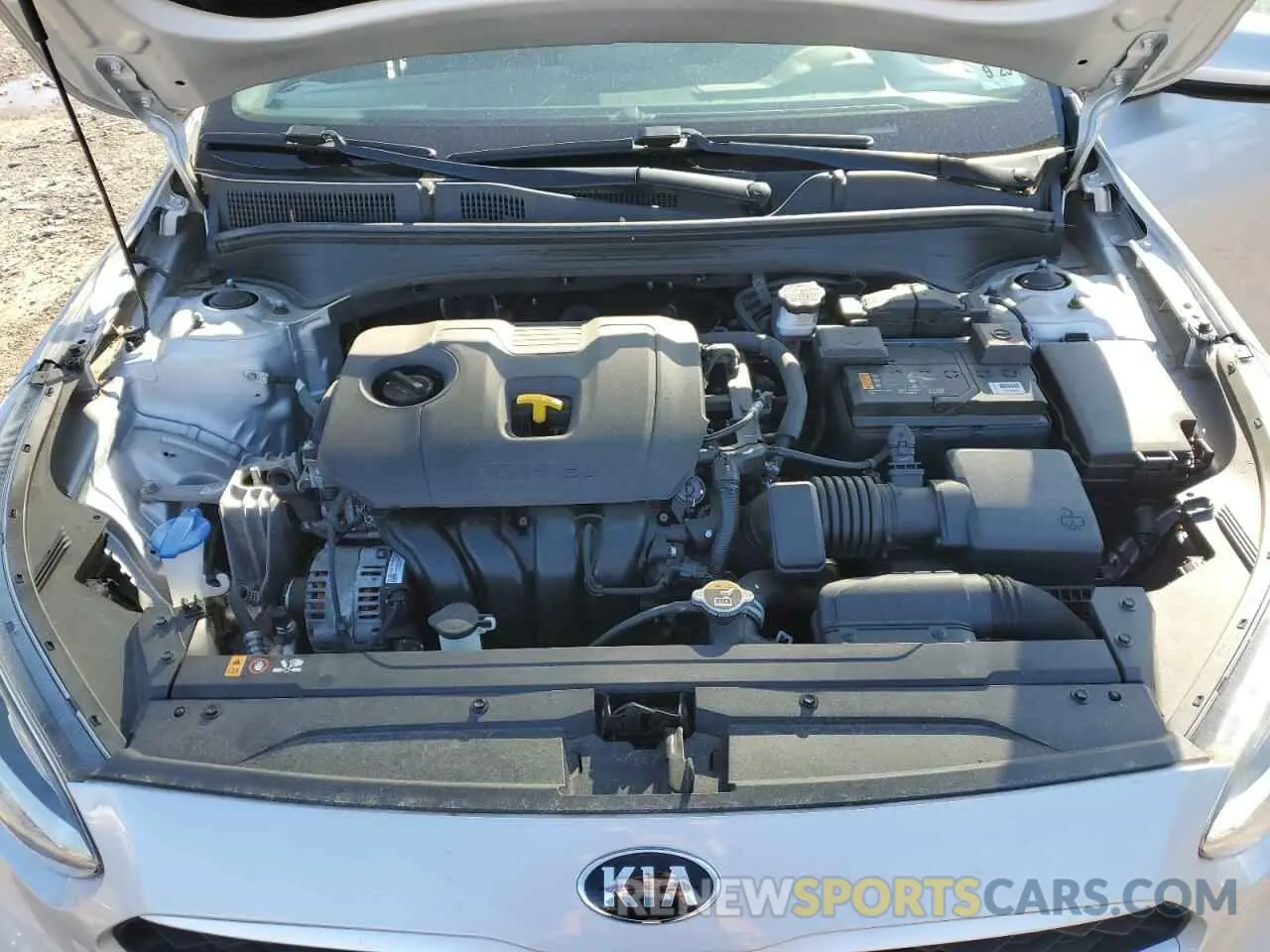 11 Photograph of a damaged car 3KPF24AD2ME270633 KIA FORTE 2021