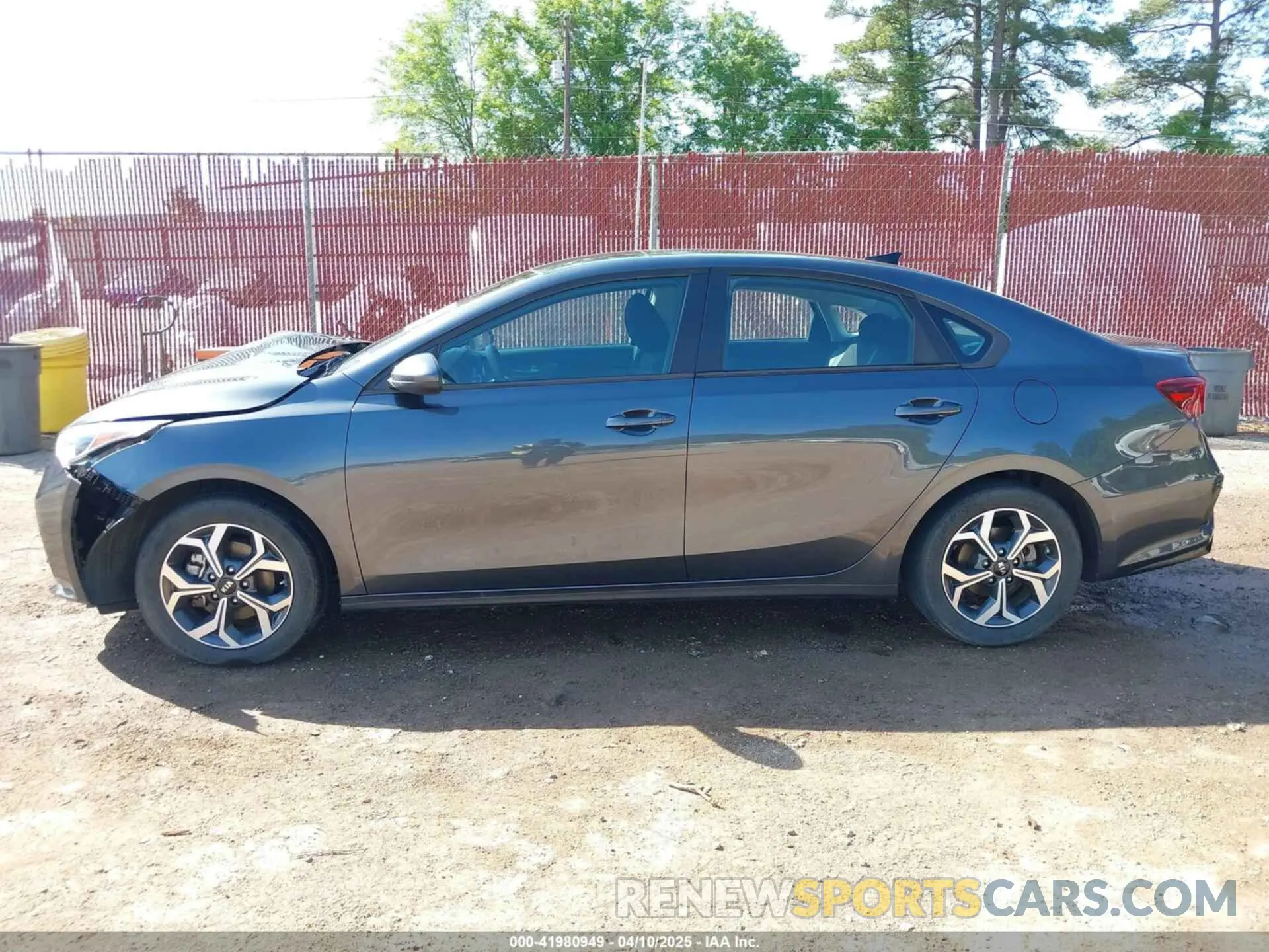 15 Photograph of a damaged car 3KPF24AD2ME273774 KIA FORTE 2021