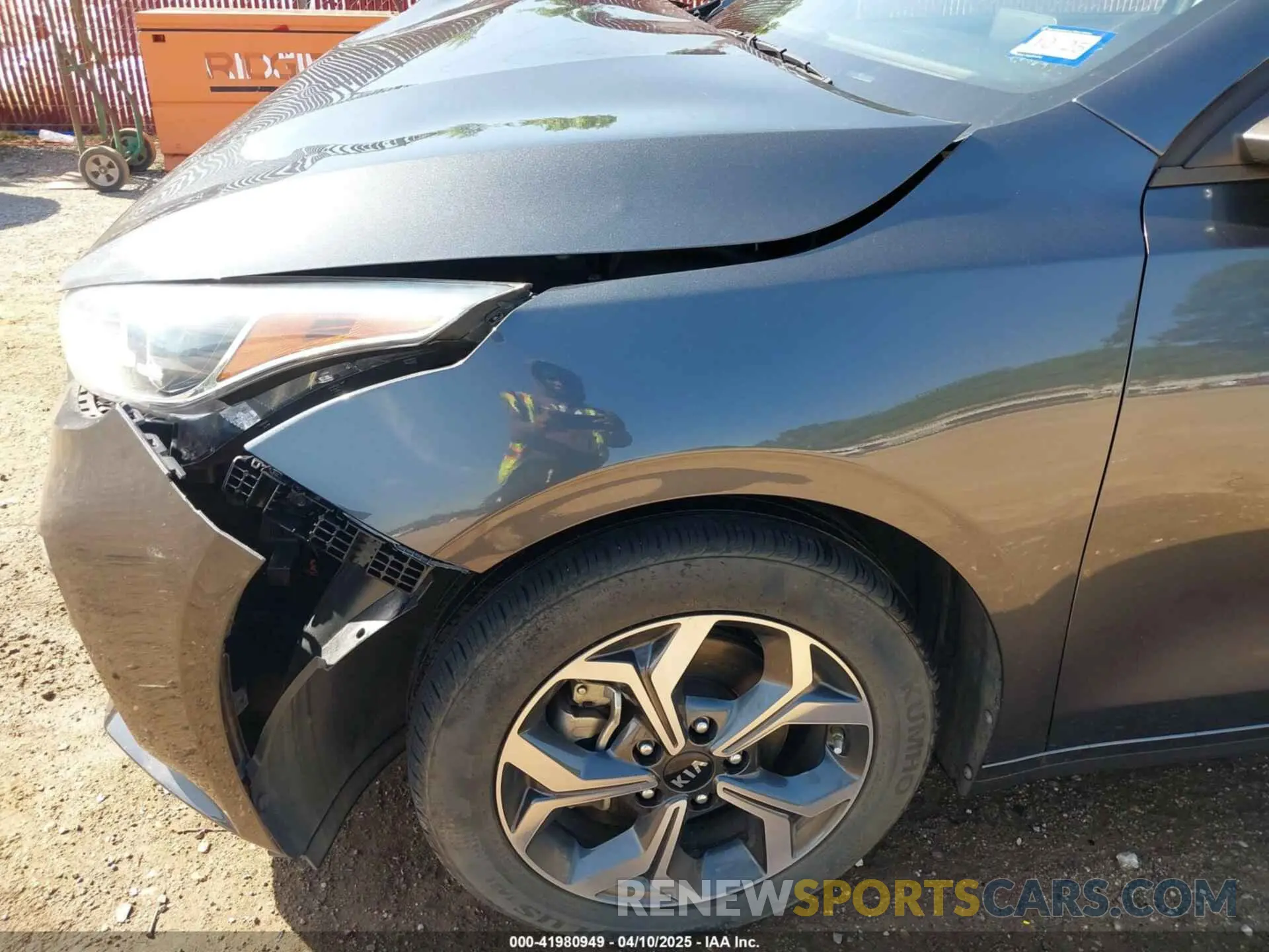 18 Photograph of a damaged car 3KPF24AD2ME273774 KIA FORTE 2021