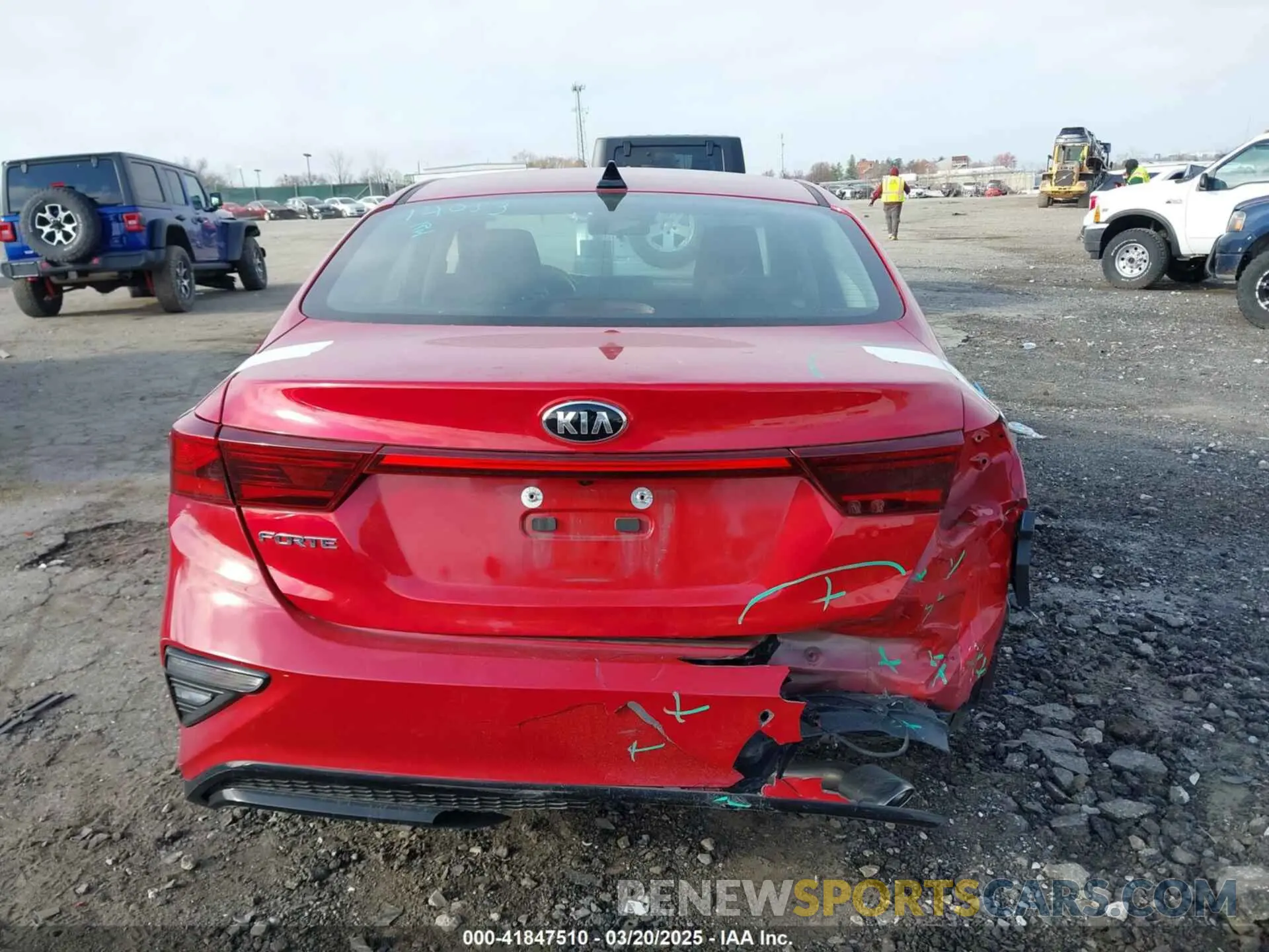 15 Photograph of a damaged car 3KPF24AD2ME325789 KIA FORTE 2021