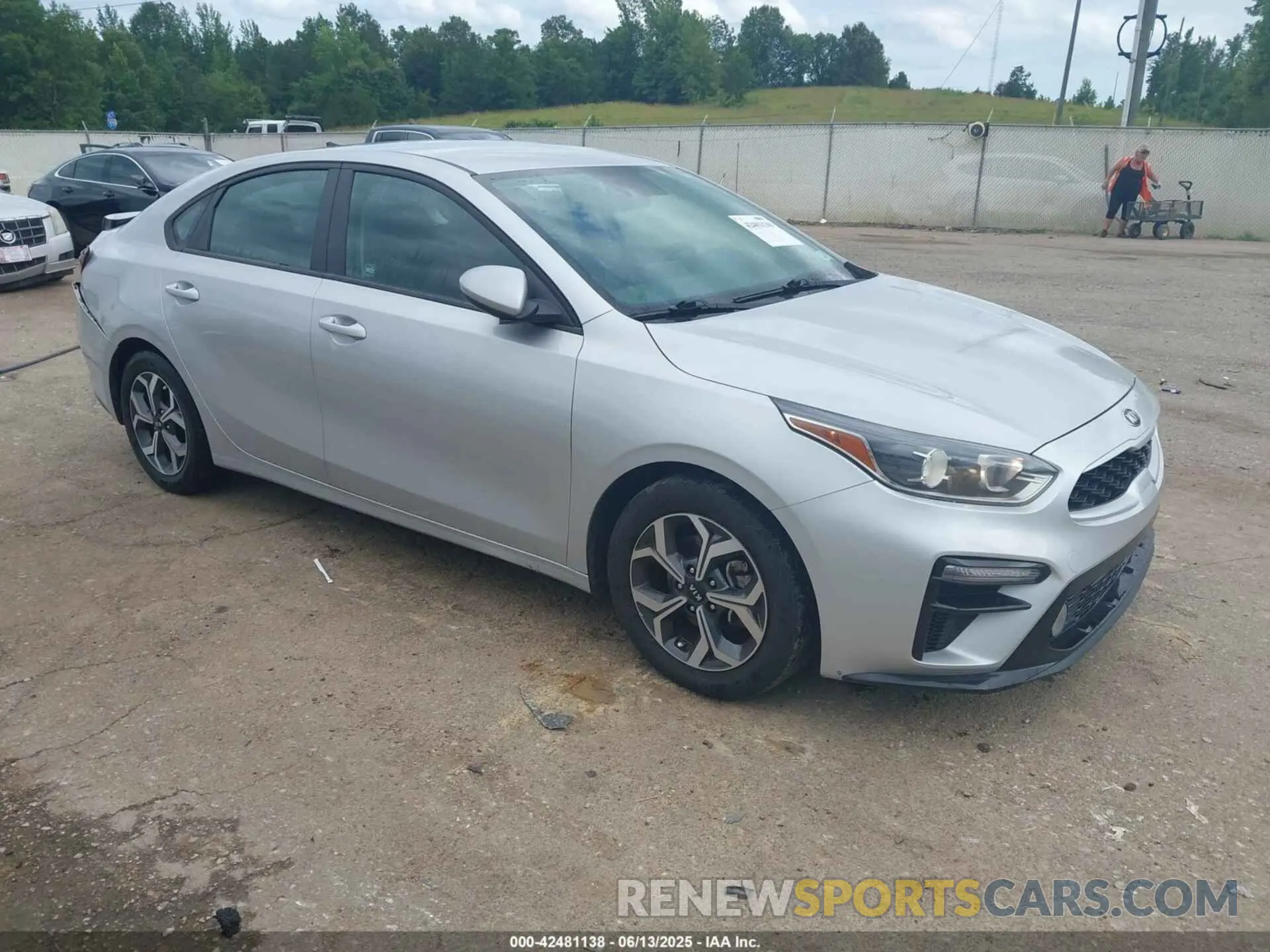 1 Фотография поврежденного автомобиля 3KPF24AD2ME335173 KIA FORTE 2021