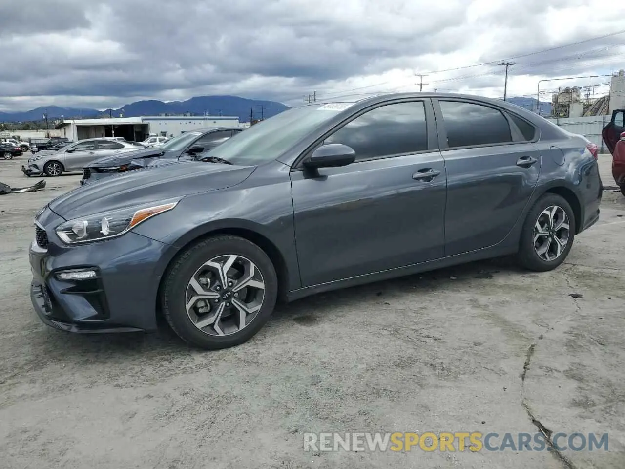1 Photograph of a damaged car 3KPF24AD2ME335576 KIA FORTE 2021