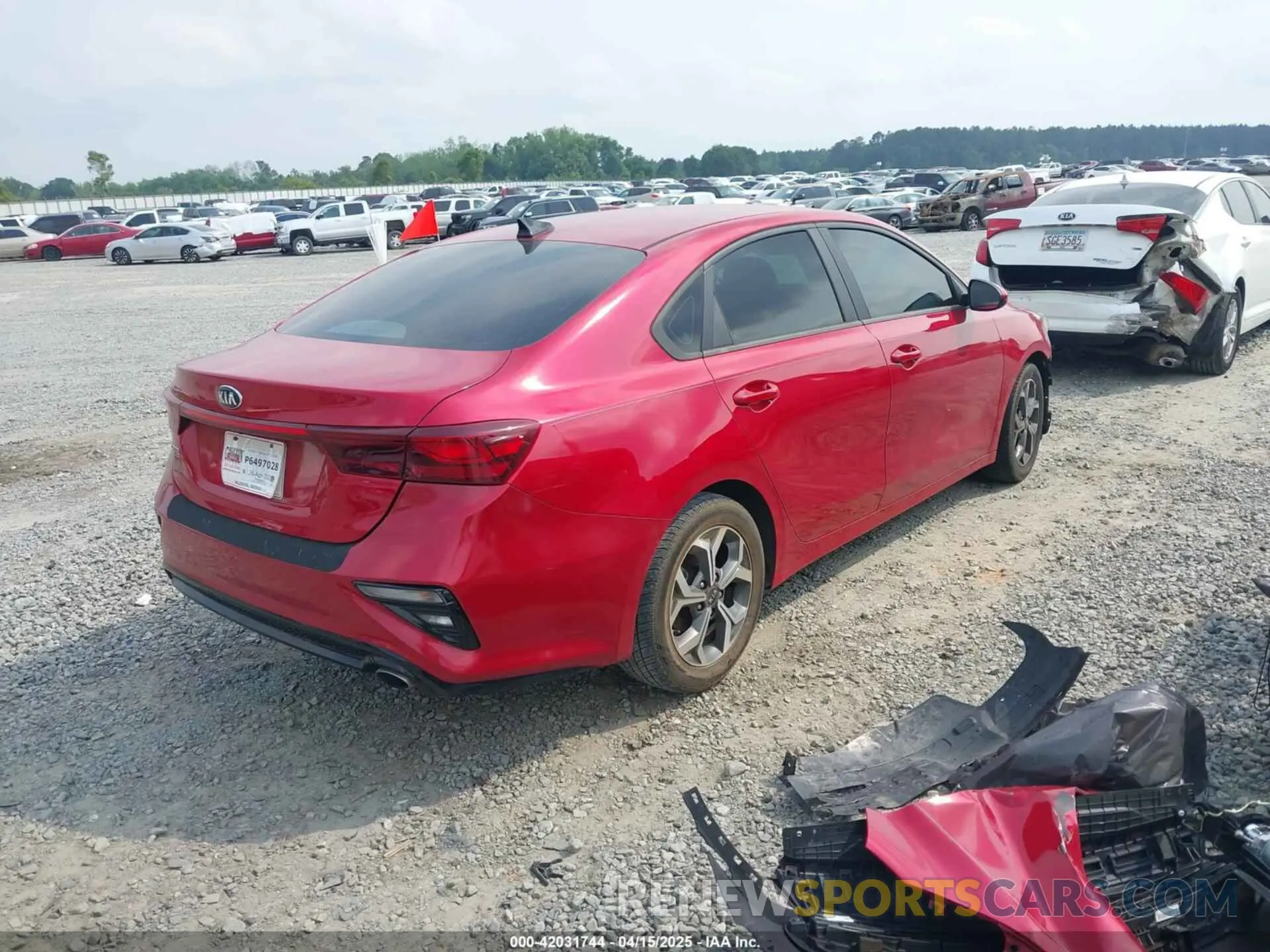 4 Photograph of a damaged car 3KPF24AD2ME361269 KIA FORTE 2021