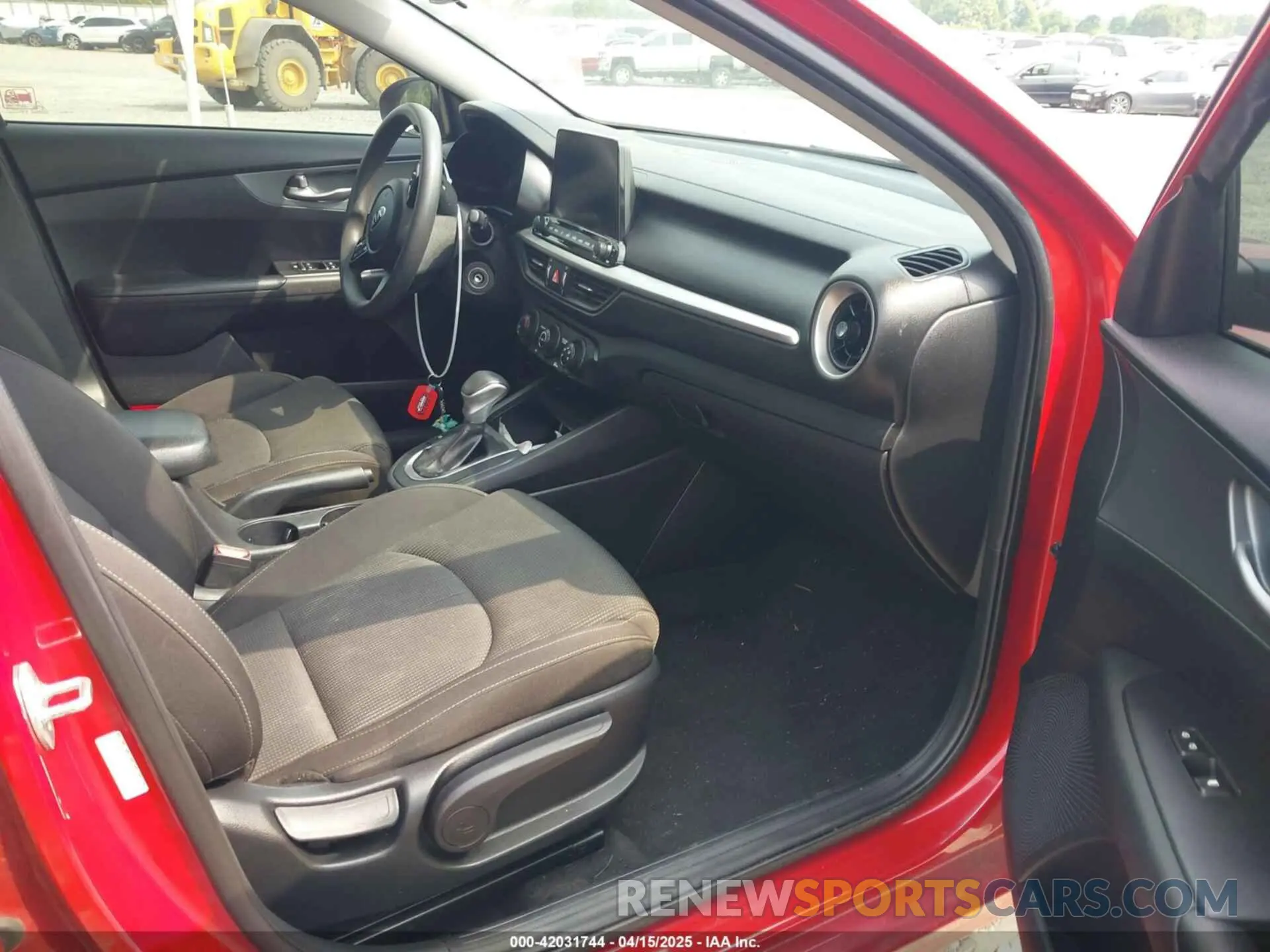 5 Photograph of a damaged car 3KPF24AD2ME361269 KIA FORTE 2021