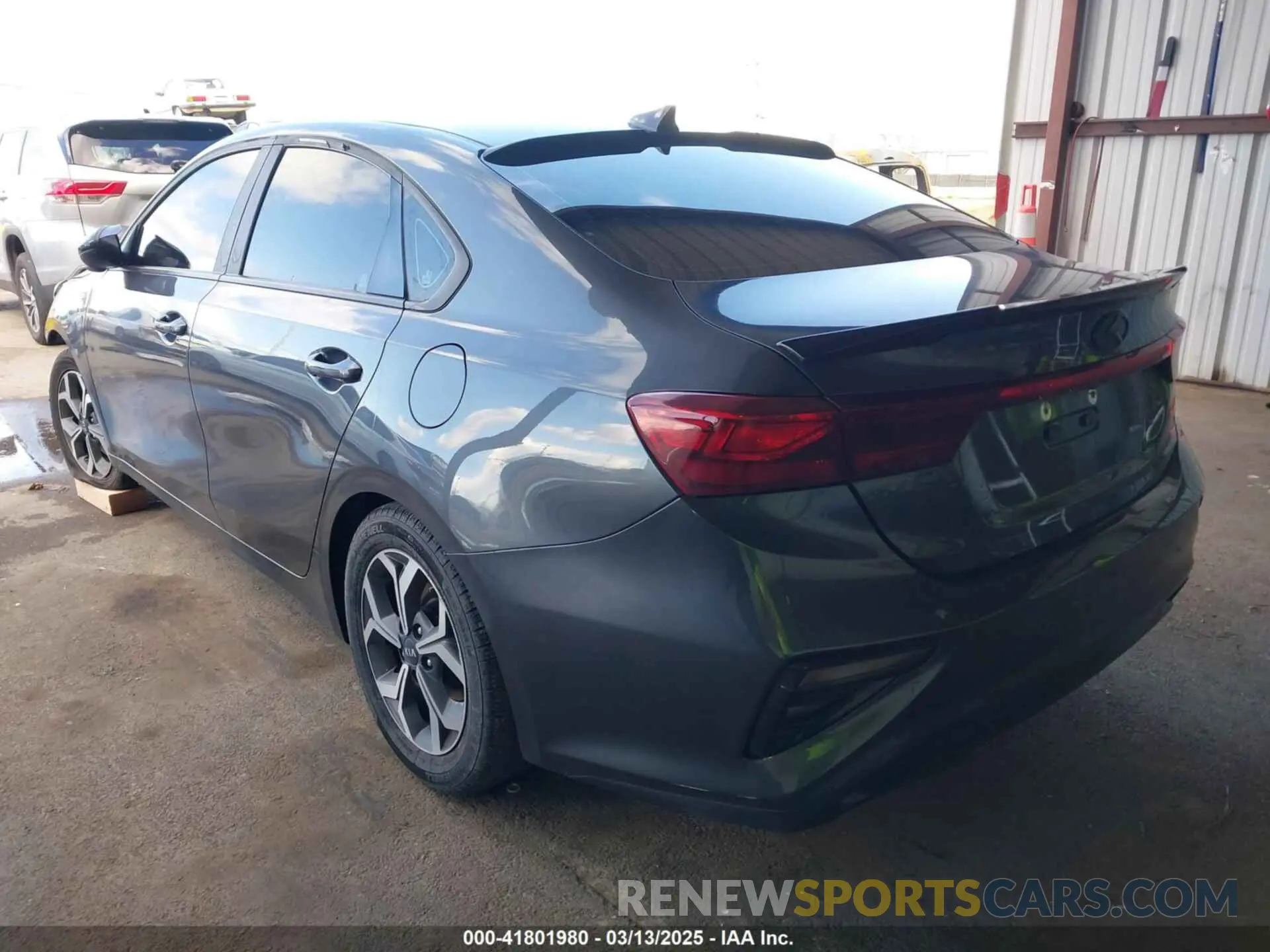 3 Photograph of a damaged car 3KPF24AD2ME362700 KIA FORTE 2021
