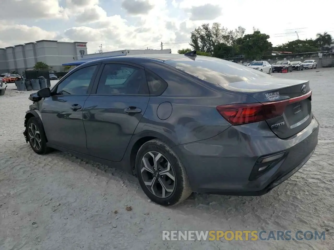 2 Фотография поврежденного автомобиля 3KPF24AD2ME395518 KIA FORTE 2021
