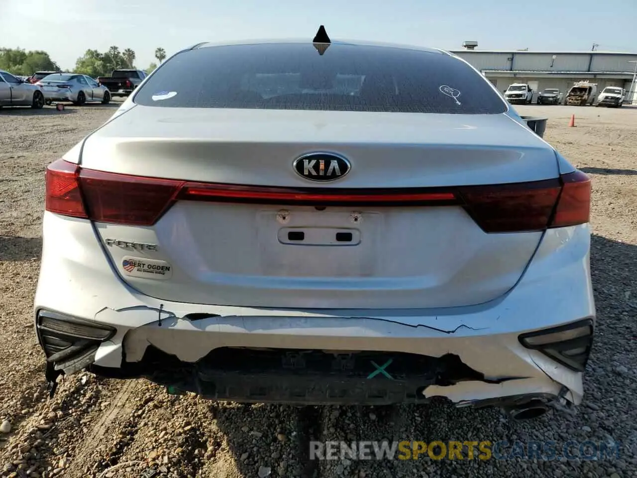 6 Photograph of a damaged car 3KPF24AD2ME413581 KIA FORTE 2021