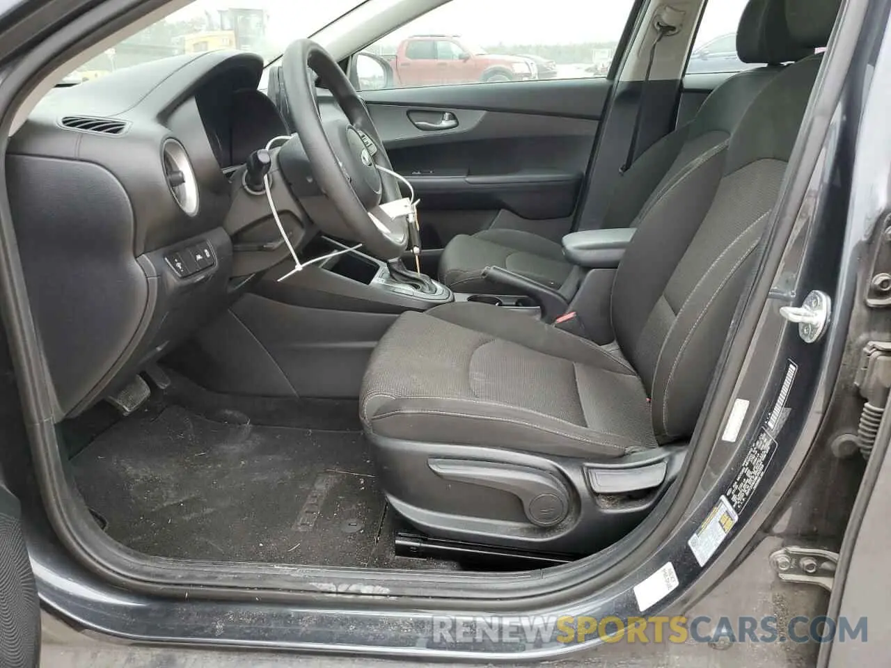 7 Photograph of a damaged car 3KPF24AD3ME262959 KIA FORTE 2021