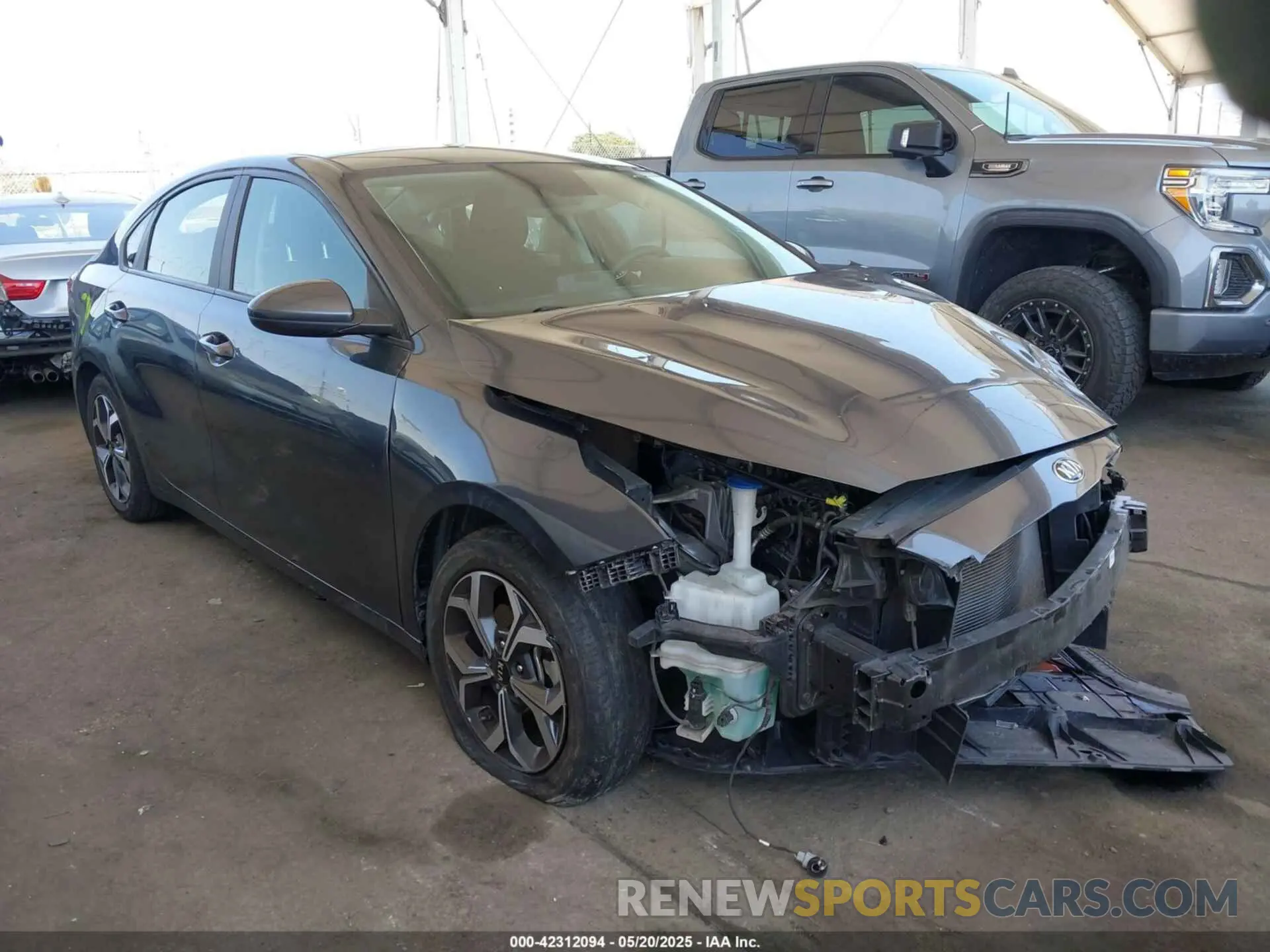 1 Фотография поврежденного автомобиля 3KPF24AD3ME316518 KIA FORTE 2021