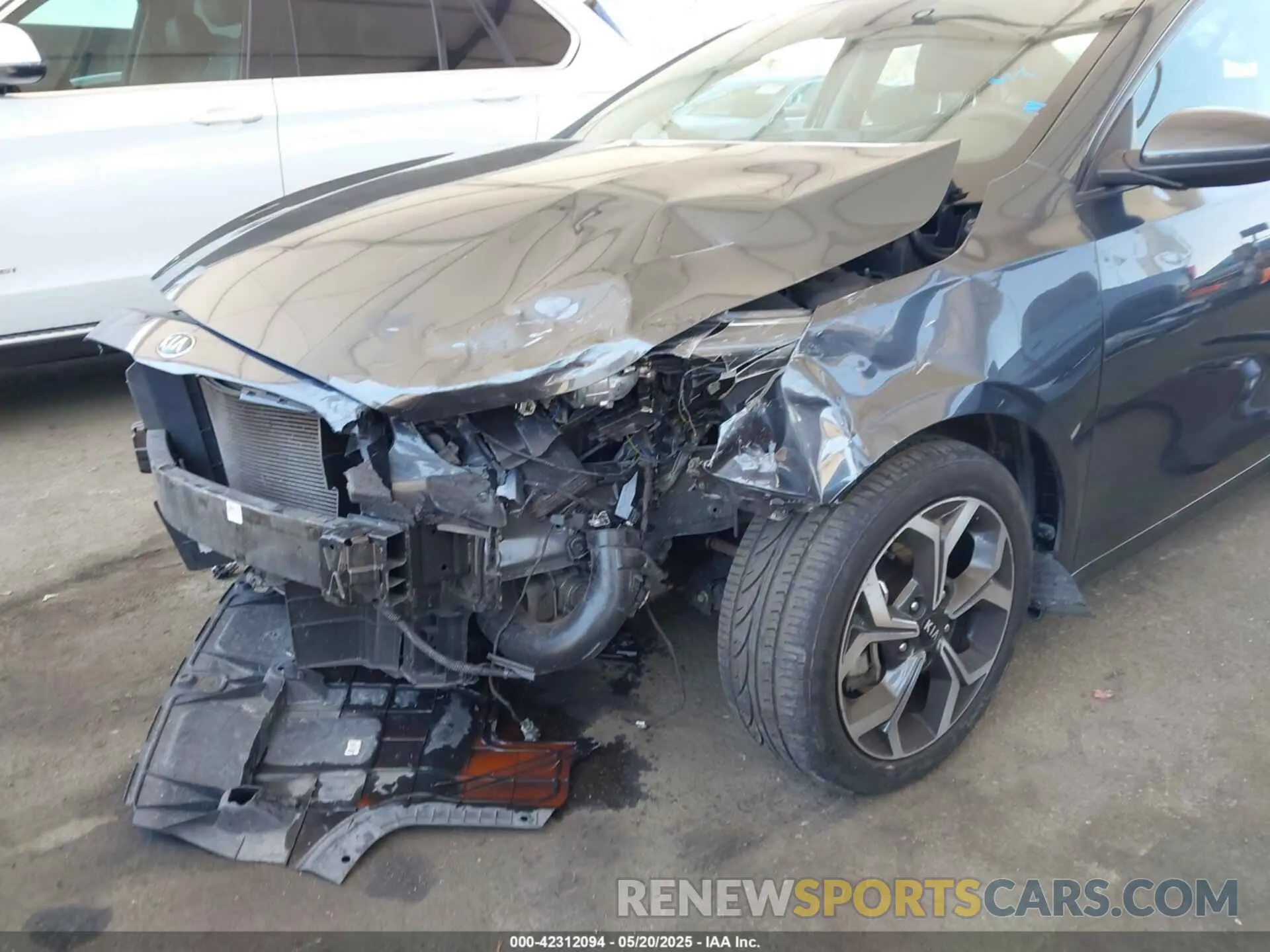 6 Фотография поврежденного автомобиля 3KPF24AD3ME316518 KIA FORTE 2021