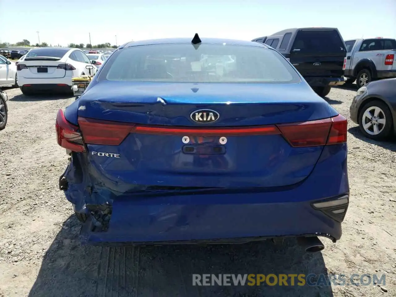 6 Photograph of a damaged car 3KPF24AD3ME331827 KIA FORTE 2021