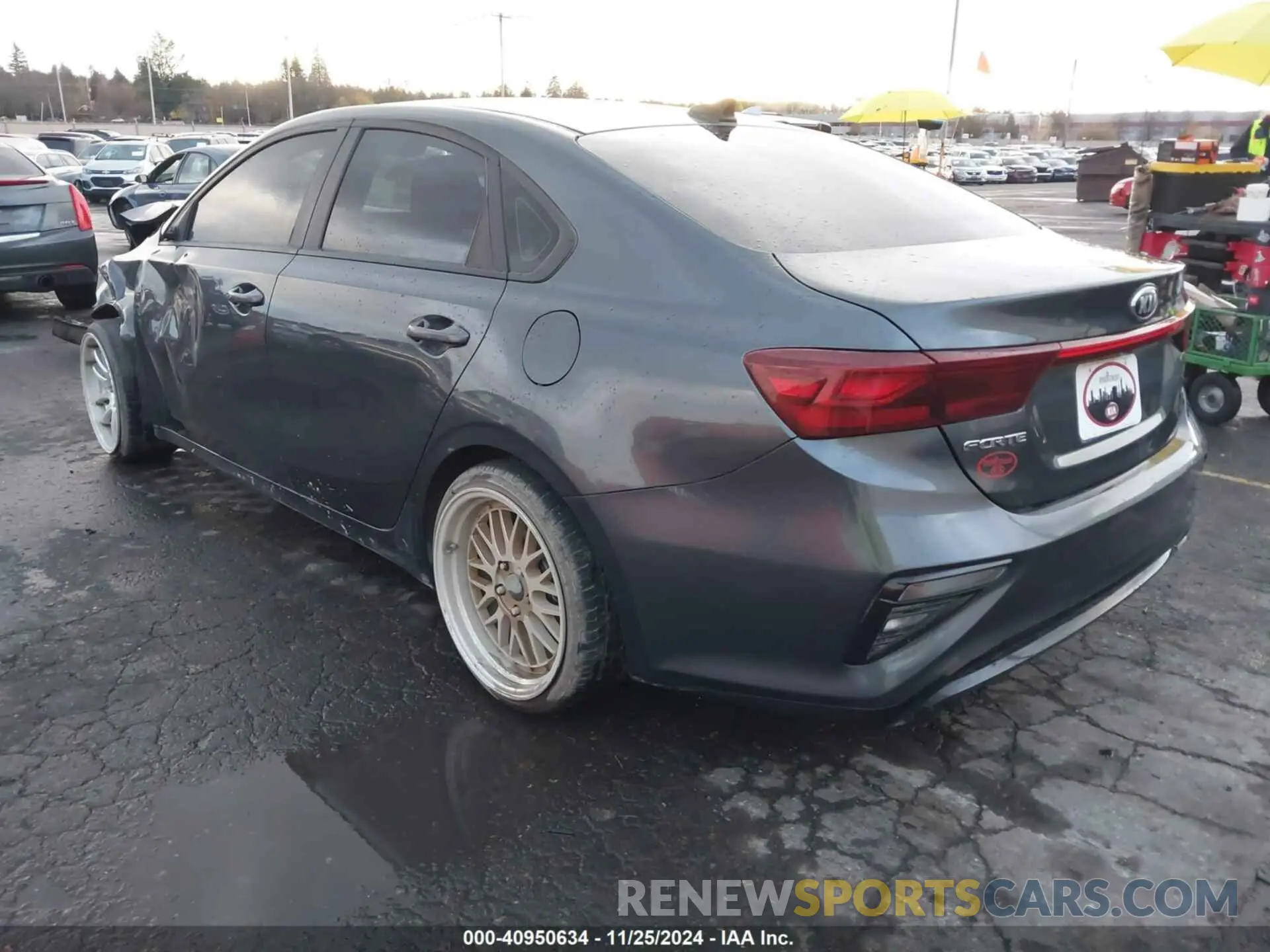 3 Фотография поврежденного автомобиля 3KPF24AD3ME343735 KIA FORTE 2021