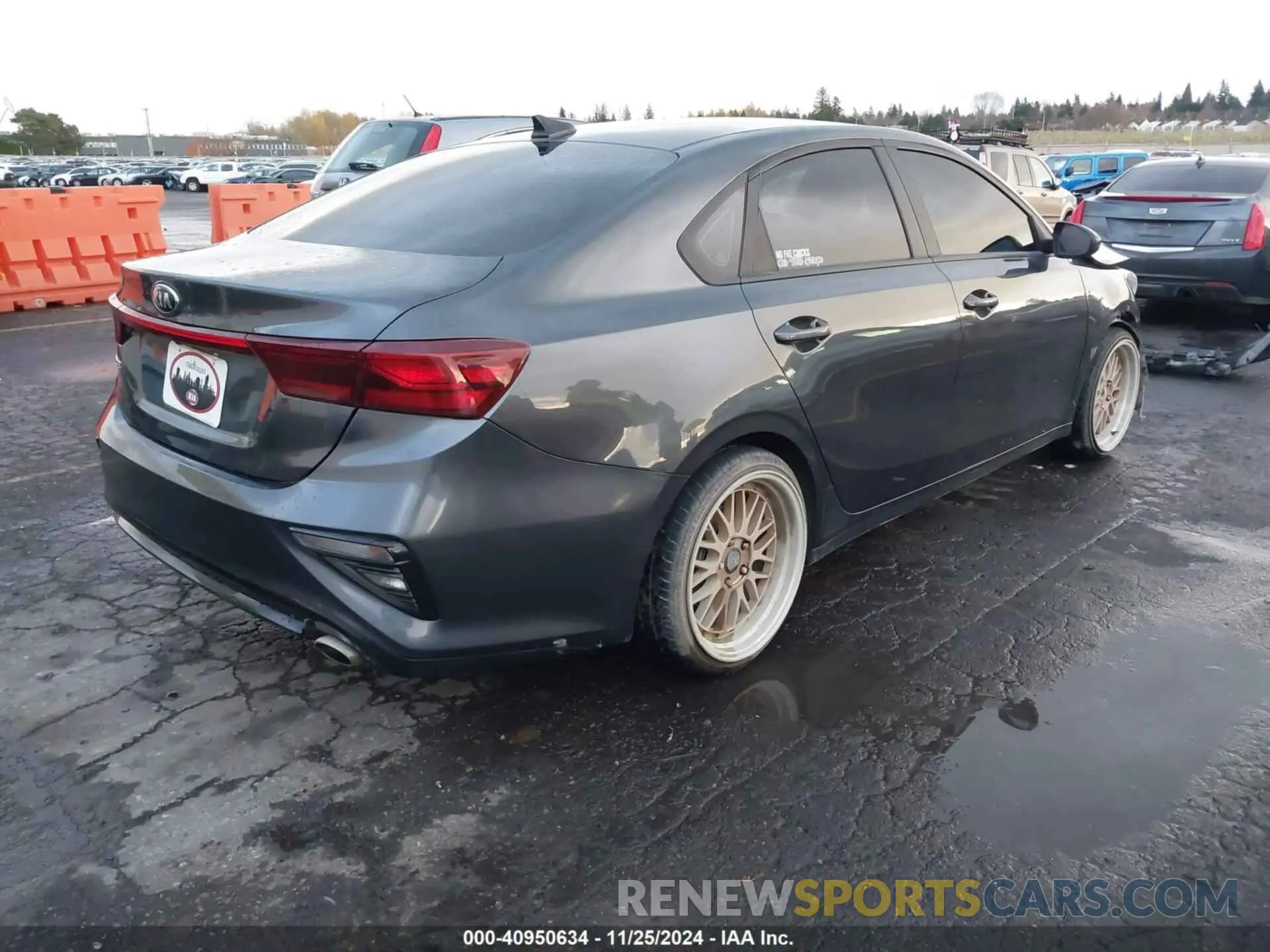 4 Фотография поврежденного автомобиля 3KPF24AD3ME343735 KIA FORTE 2021