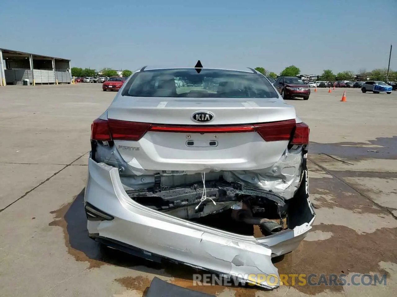 6 Фотография поврежденного автомобиля 3KPF24AD3ME351558 KIA FORTE 2021
