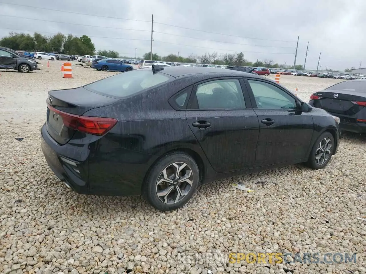 3 Фотография поврежденного автомобиля 3KPF24AD3ME362141 KIA FORTE 2021