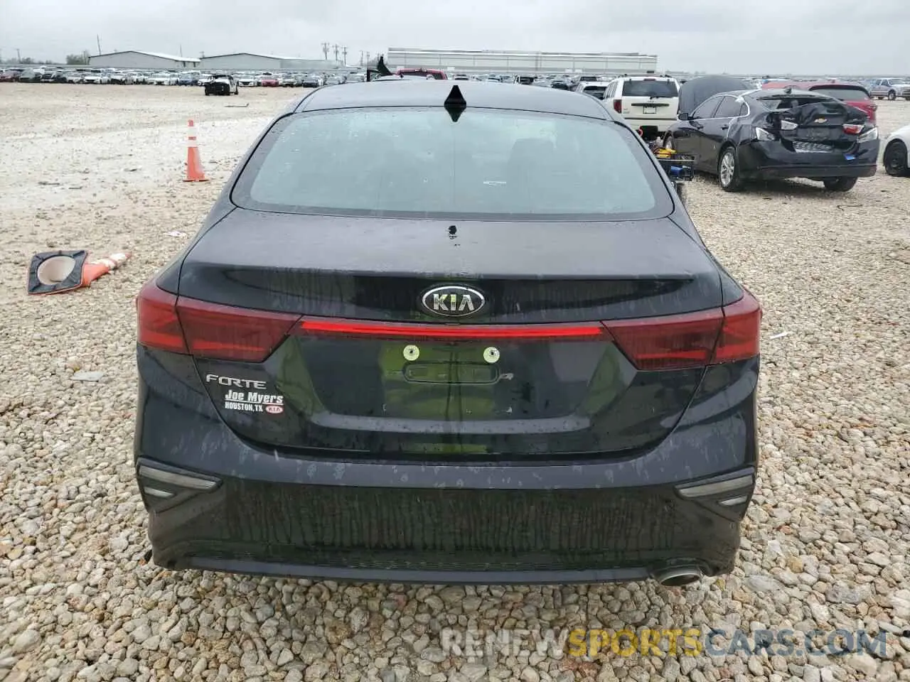 6 Фотография поврежденного автомобиля 3KPF24AD3ME362141 KIA FORTE 2021
