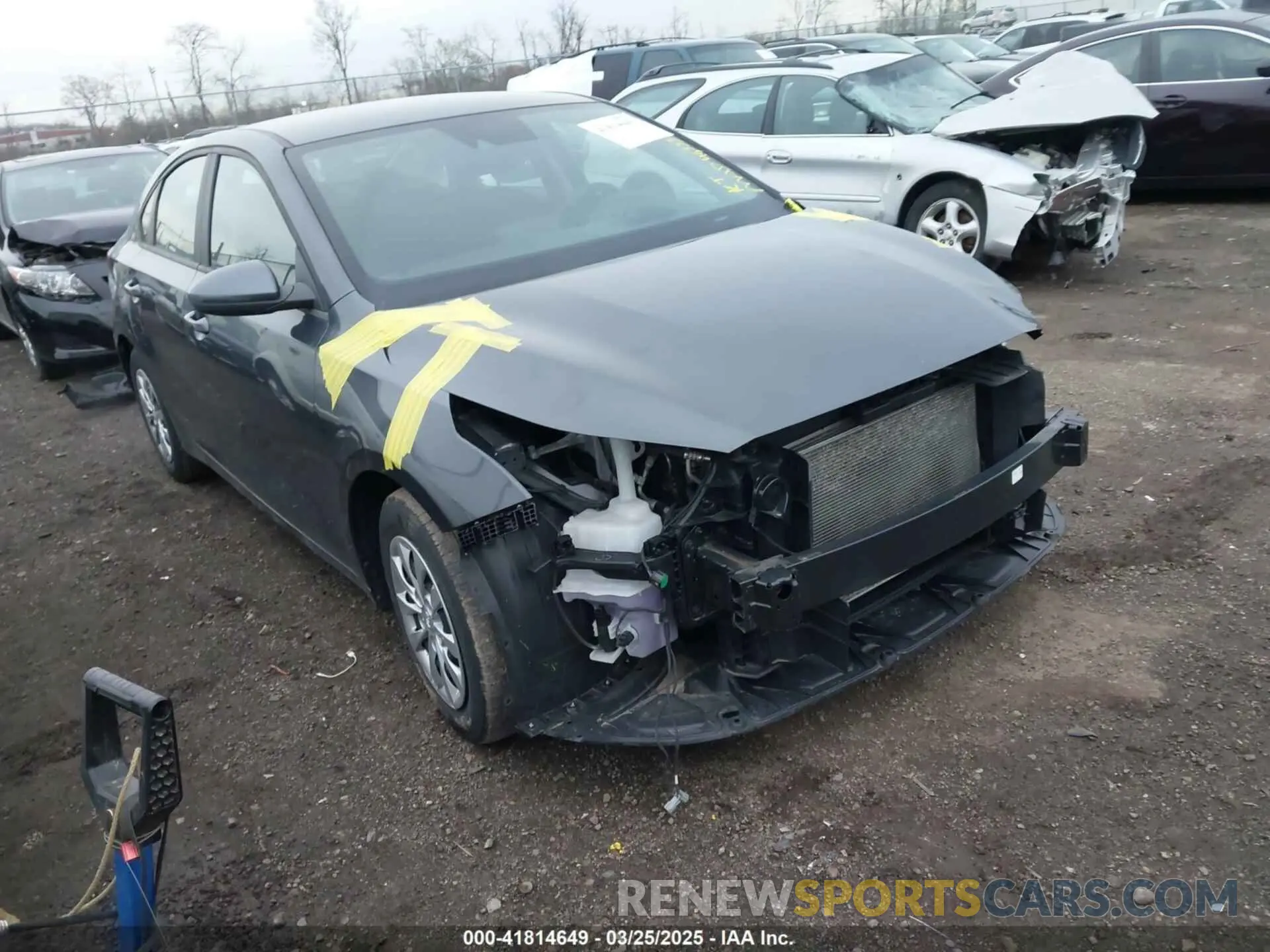 1 Photograph of a damaged car 3KPF24AD3ME369090 KIA FORTE 2021