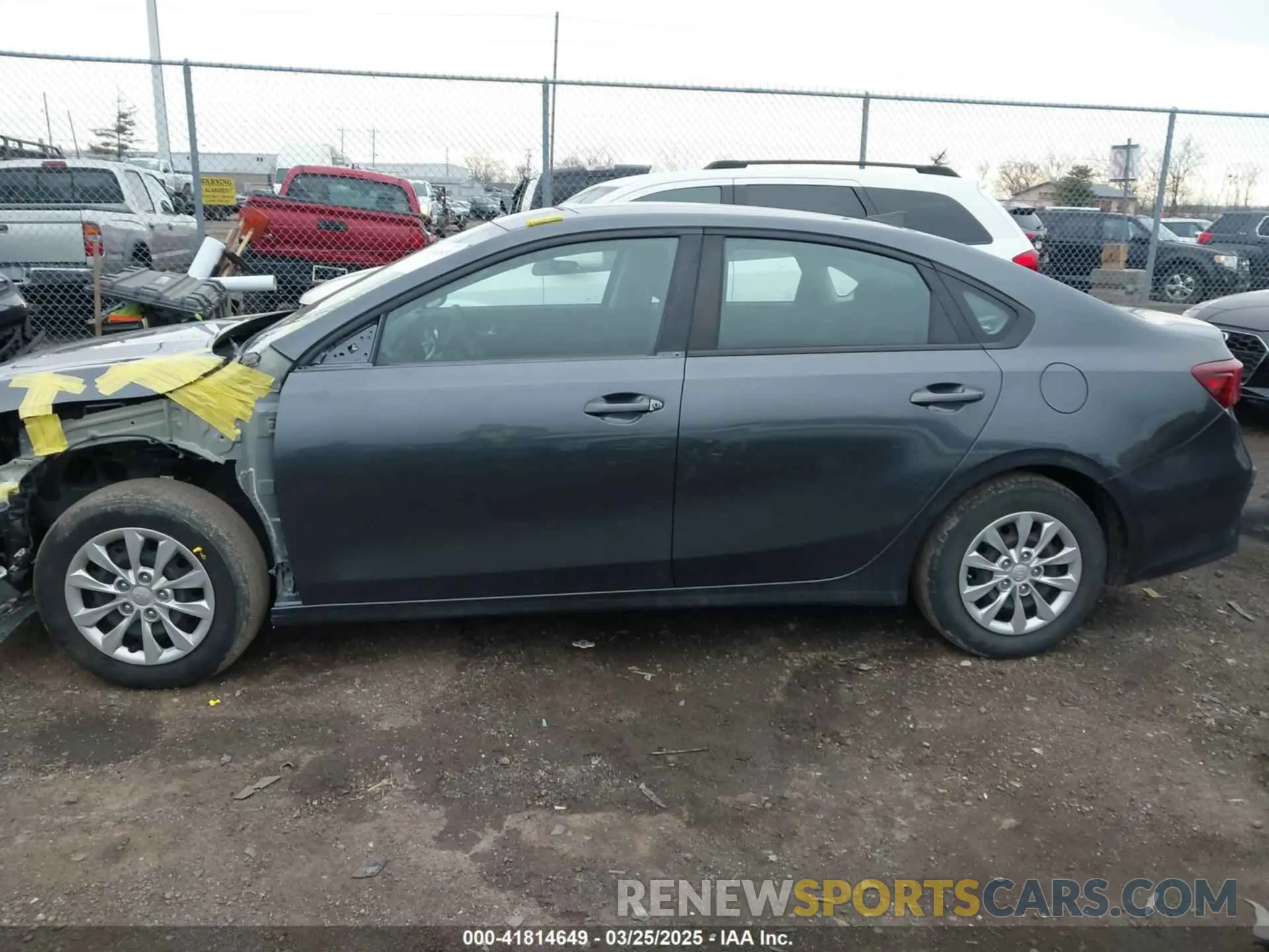 15 Photograph of a damaged car 3KPF24AD3ME369090 KIA FORTE 2021