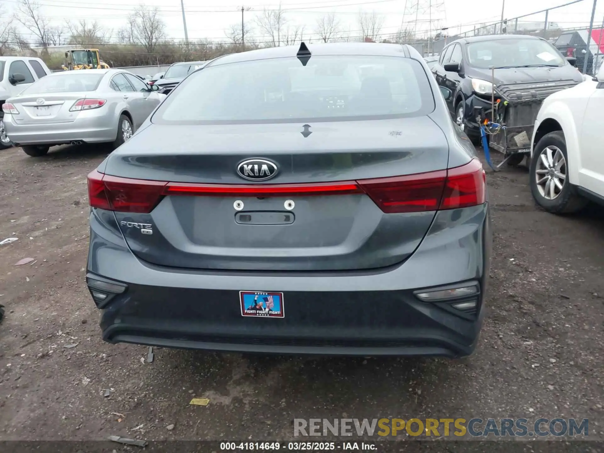 17 Photograph of a damaged car 3KPF24AD3ME369090 KIA FORTE 2021