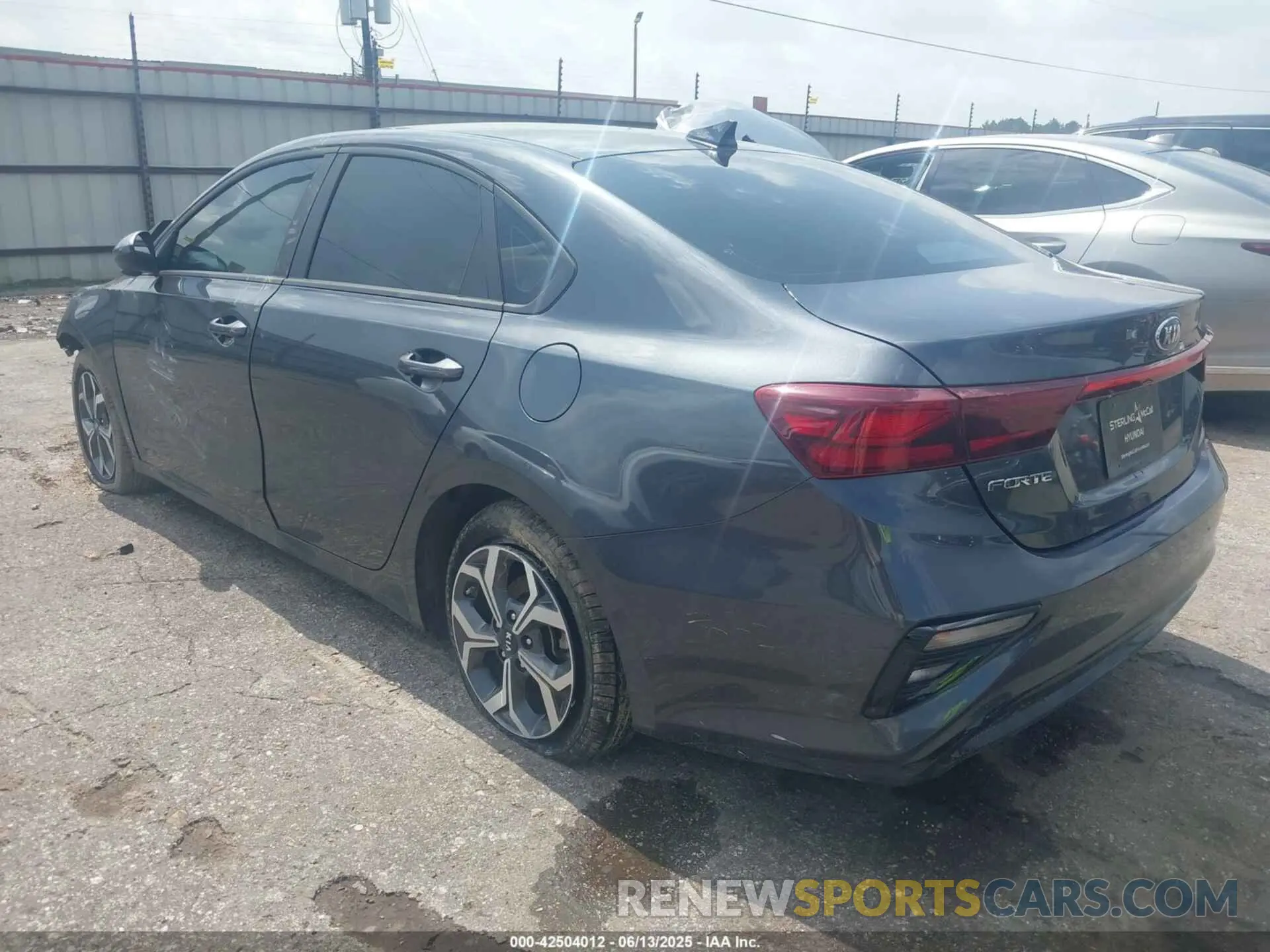 3 Photograph of a damaged car 3KPF24AD3ME407482 KIA FORTE 2021