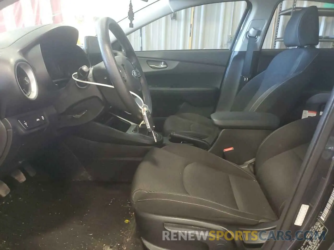 7 Фотография поврежденного автомобиля 3KPF24AD4ME267118 KIA FORTE 2021