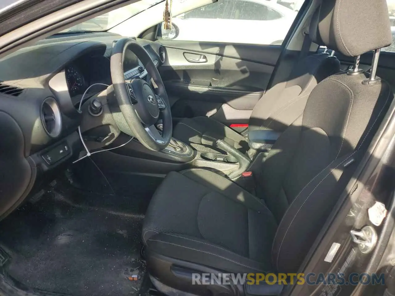 7 Фотография поврежденного автомобиля 3KPF24AD4ME307259 KIA FORTE 2021