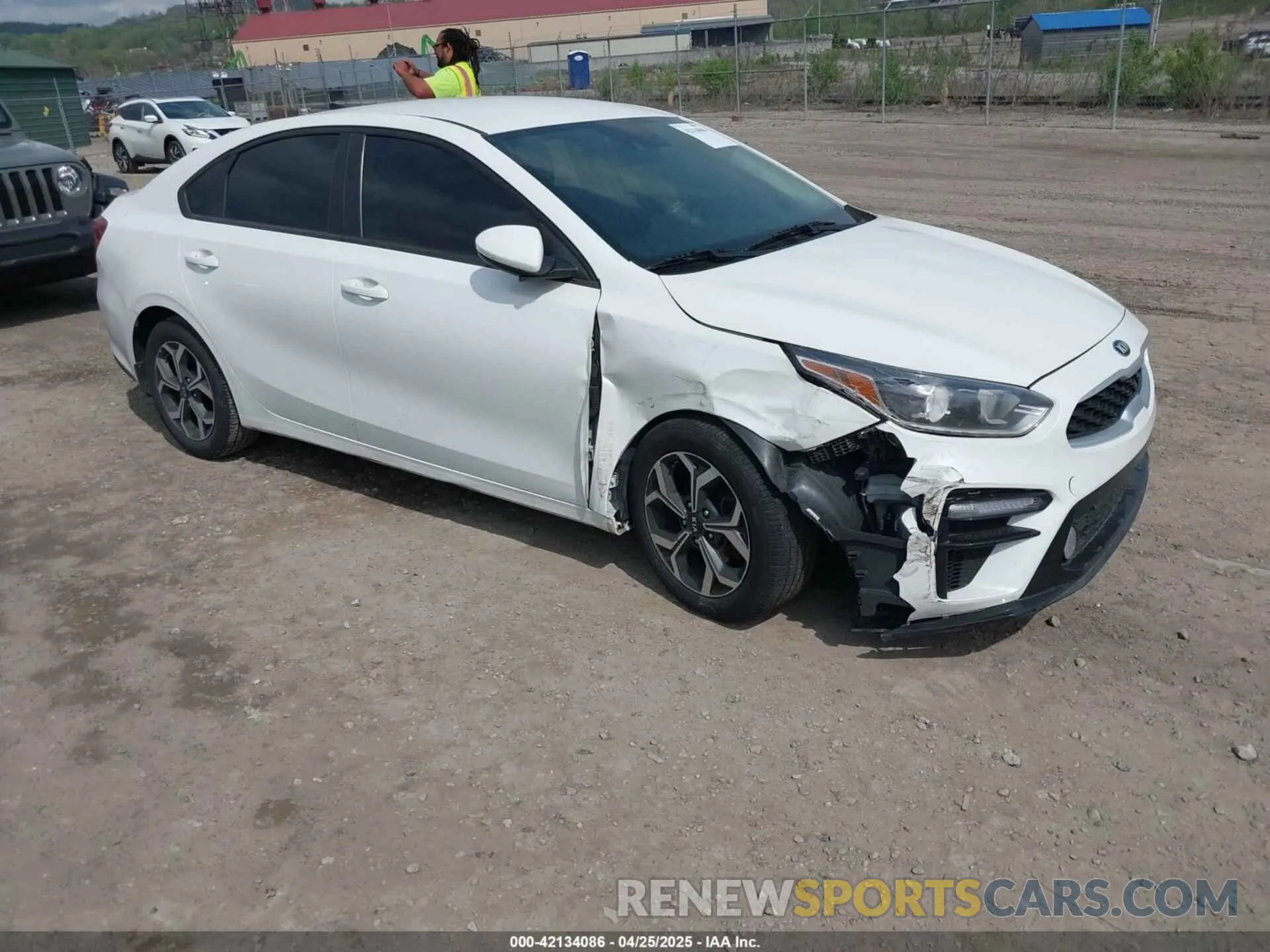 1 Photograph of a damaged car 3KPF24AD4ME313658 KIA FORTE 2021