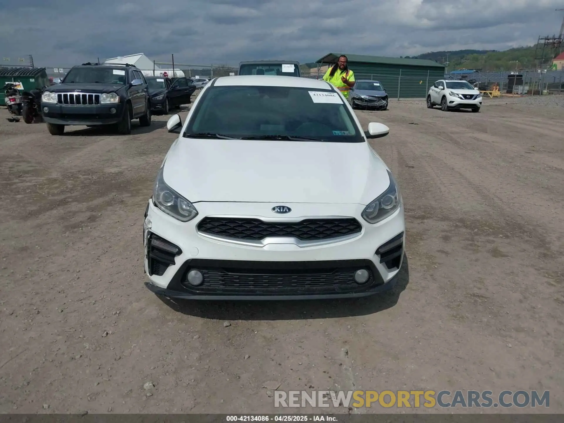 11 Photograph of a damaged car 3KPF24AD4ME313658 KIA FORTE 2021