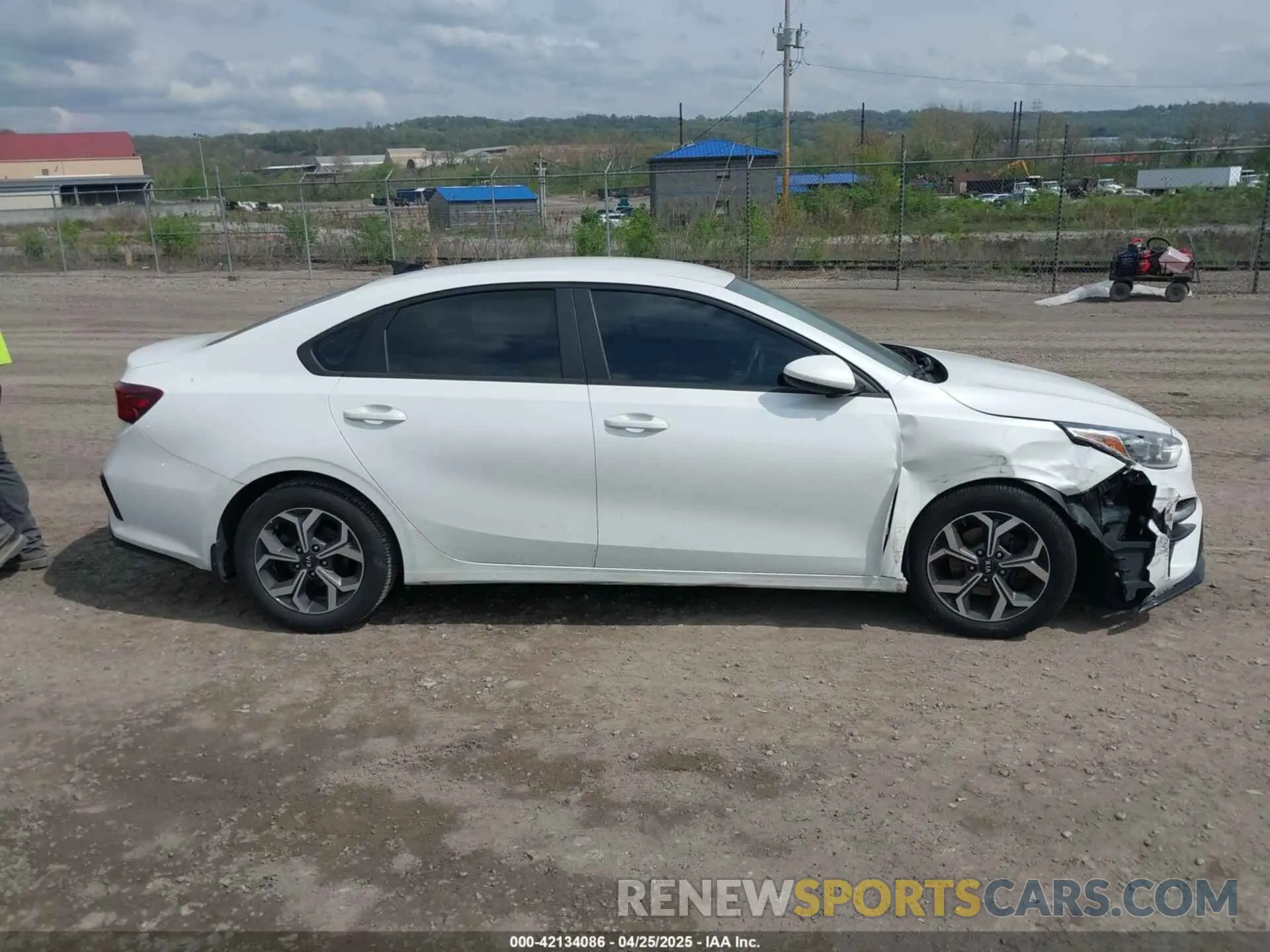 12 Photograph of a damaged car 3KPF24AD4ME313658 KIA FORTE 2021