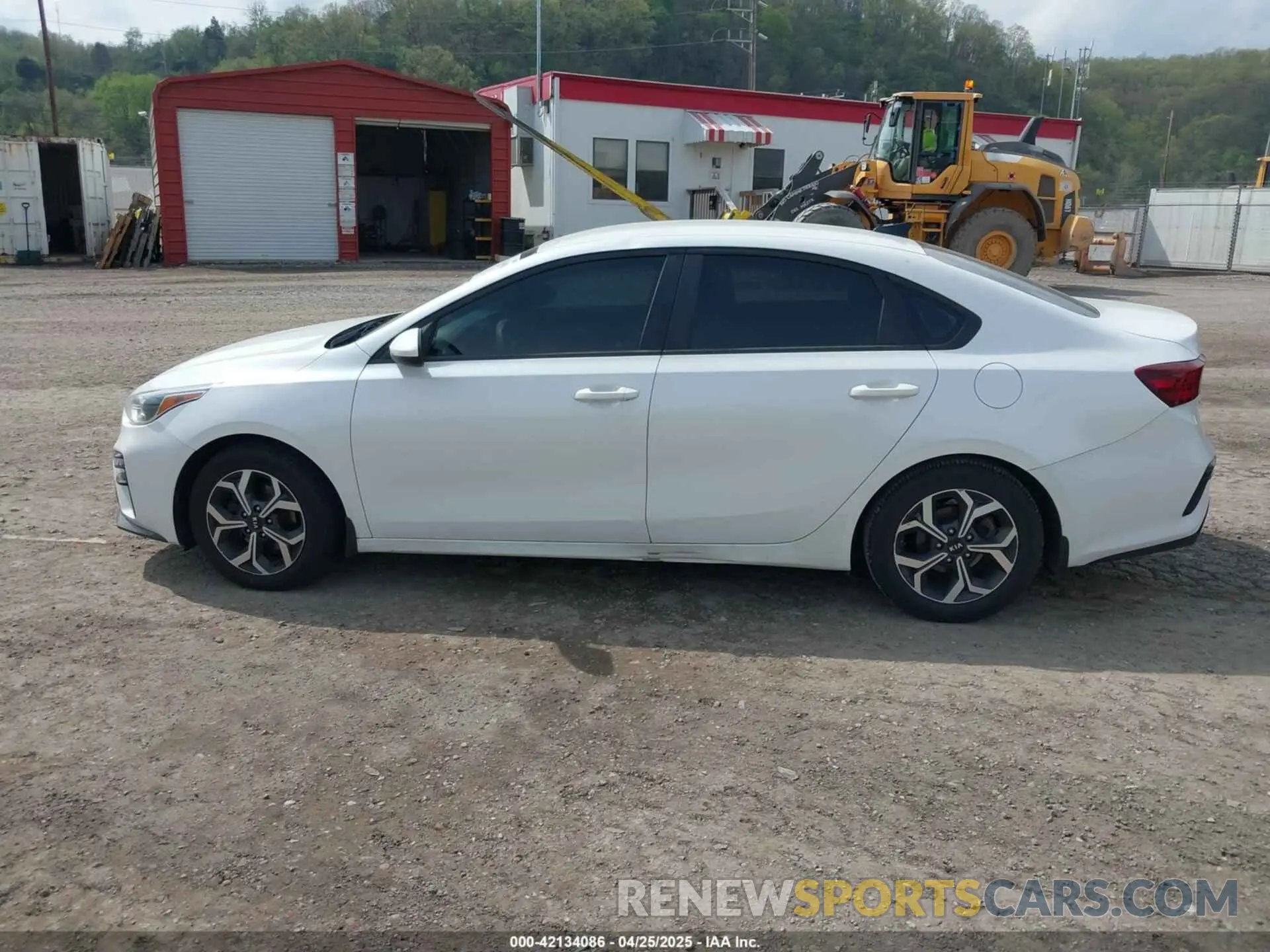 13 Photograph of a damaged car 3KPF24AD4ME313658 KIA FORTE 2021
