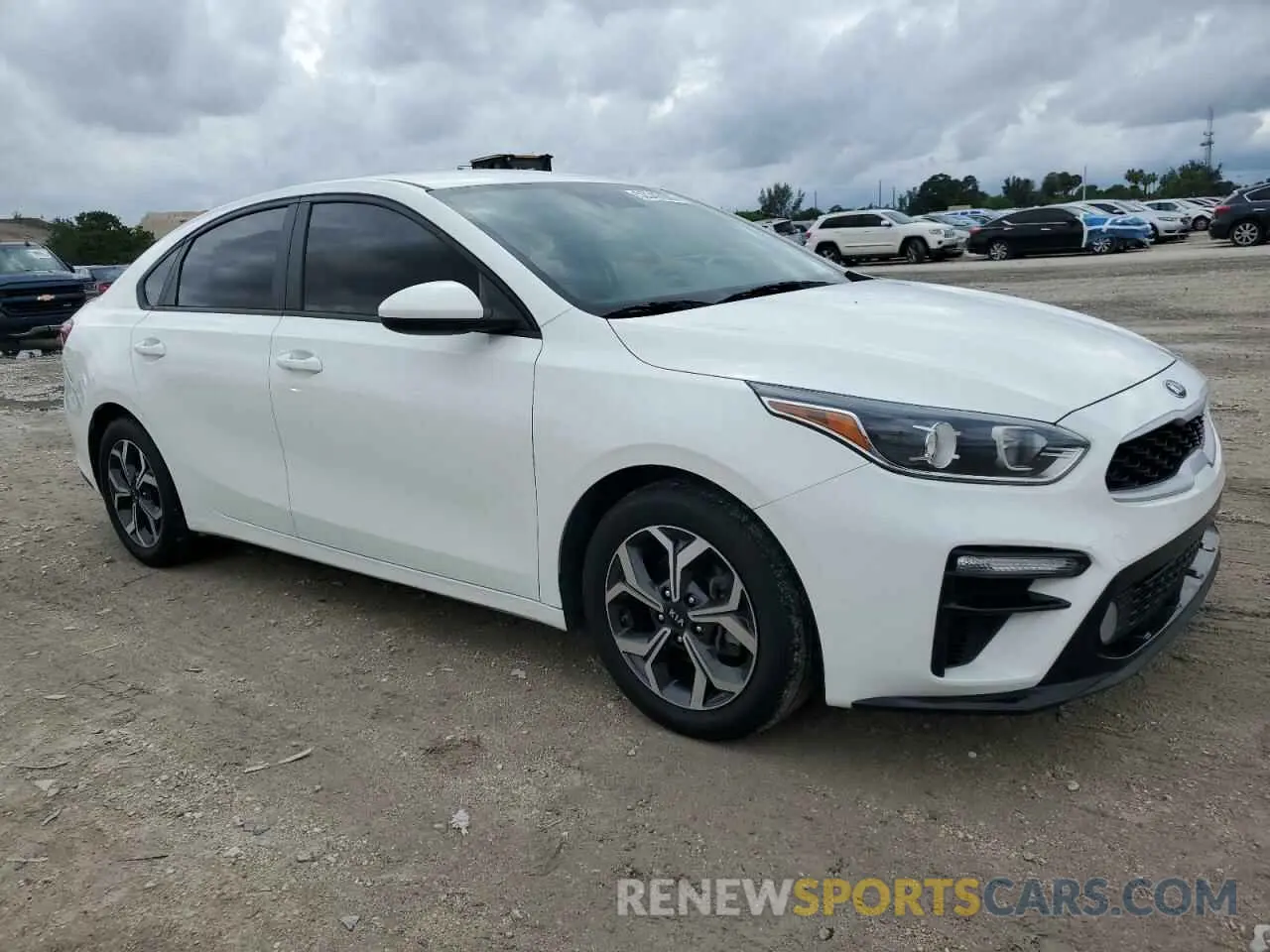 4 Фотография поврежденного автомобиля 3KPF24AD4ME315538 KIA FORTE 2021