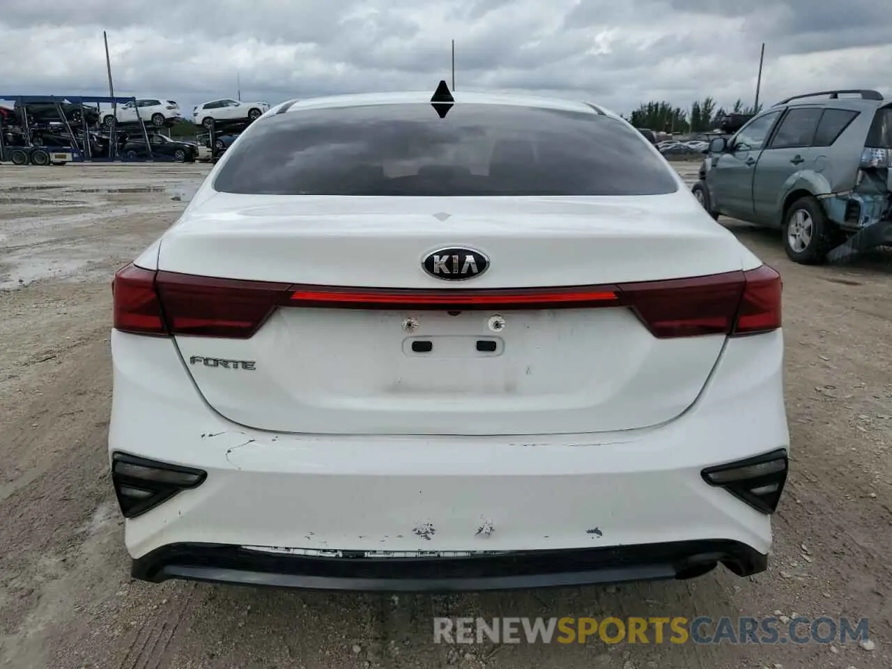 6 Фотография поврежденного автомобиля 3KPF24AD4ME315538 KIA FORTE 2021
