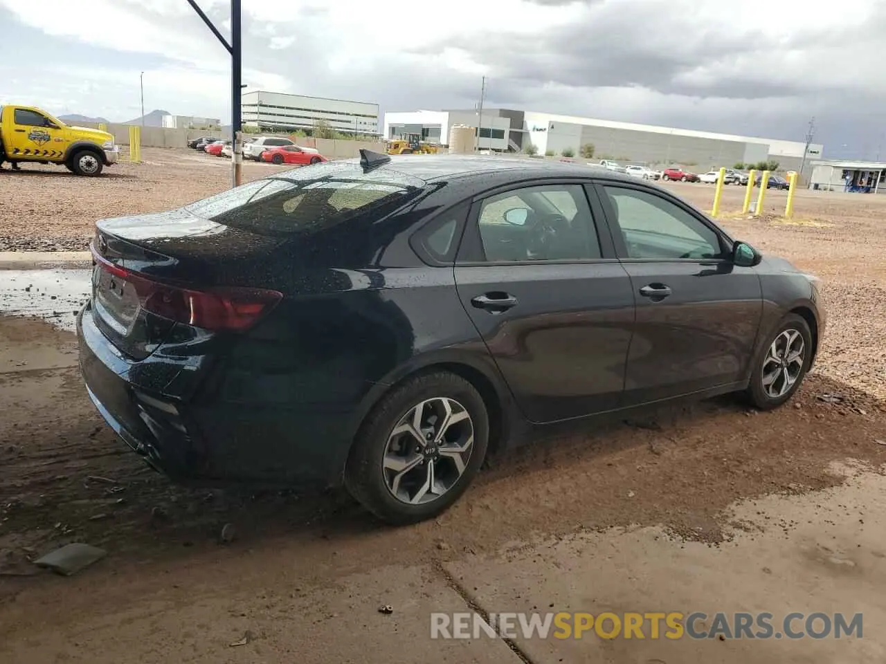 3 Photograph of a damaged car 3KPF24AD4ME324482 KIA FORTE 2021