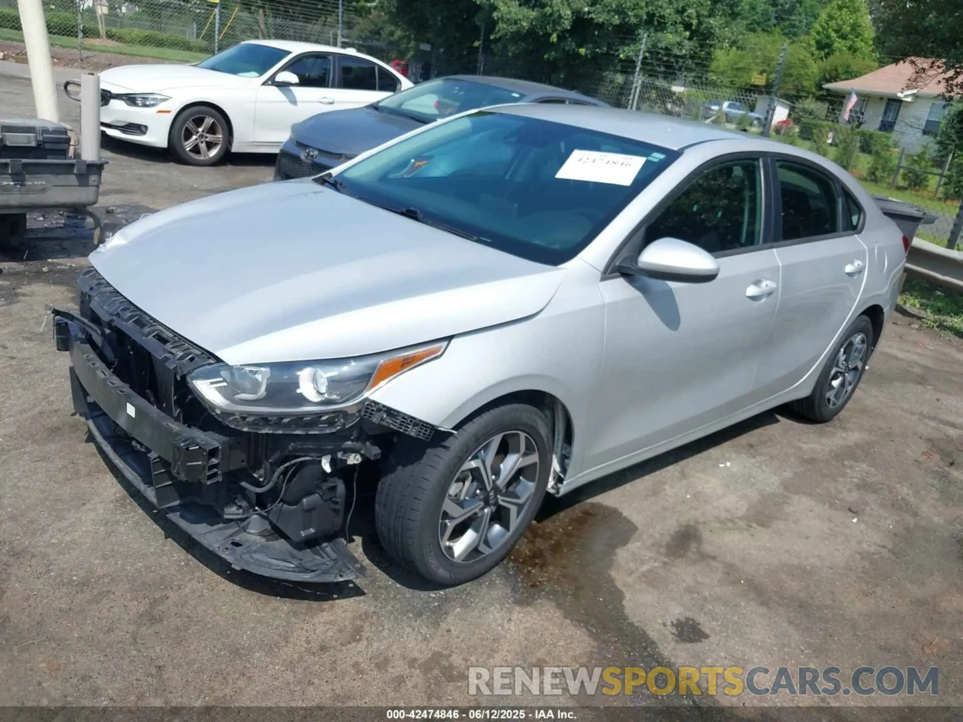 2 Фотография поврежденного автомобиля 3KPF24AD4ME331948 KIA FORTE 2021