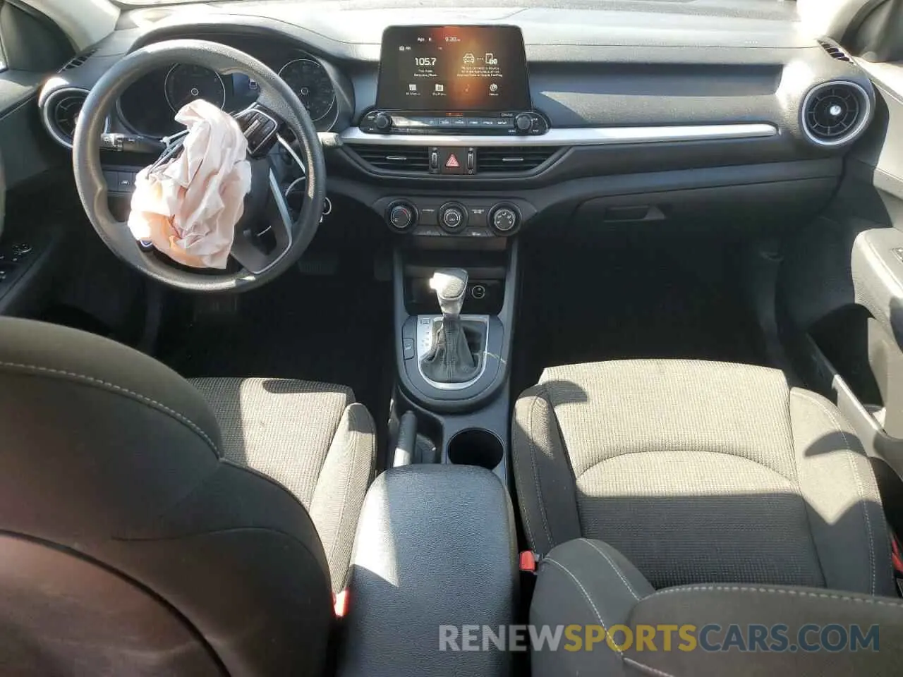8 Фотография поврежденного автомобиля 3KPF24AD4ME359992 KIA FORTE 2021