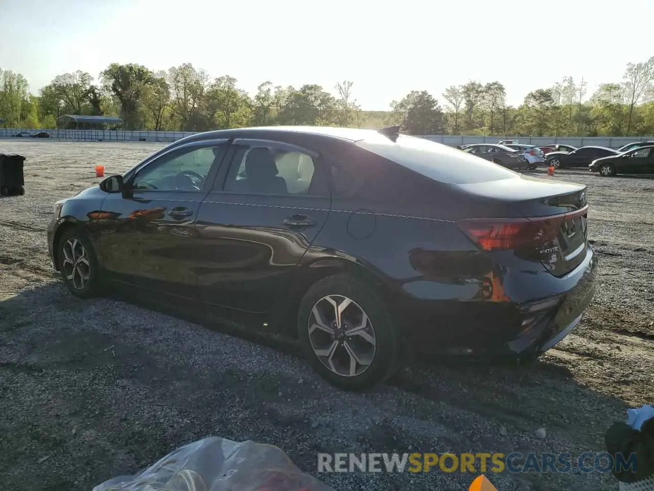 2 Фотография поврежденного автомобиля 3KPF24AD4ME369289 KIA FORTE 2021