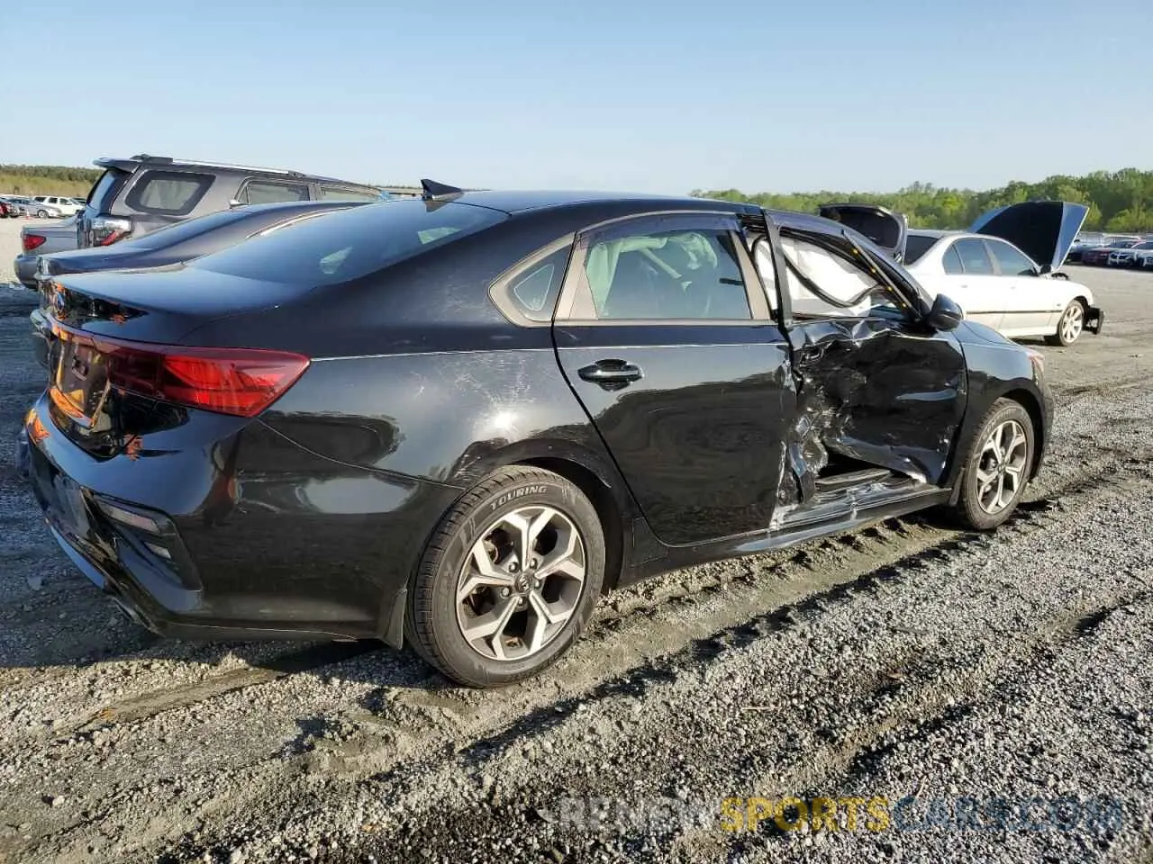 3 Фотография поврежденного автомобиля 3KPF24AD4ME369289 KIA FORTE 2021