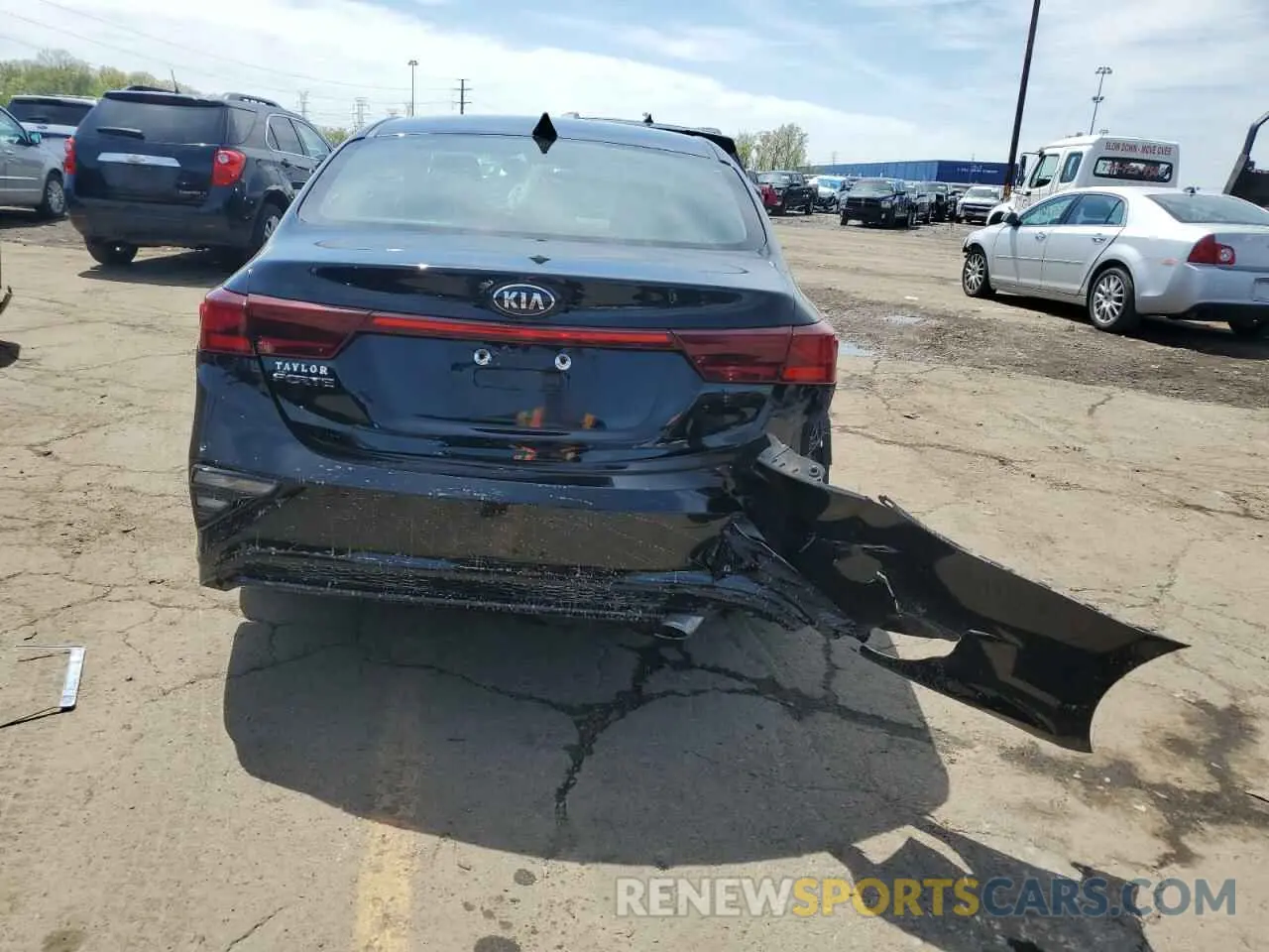 6 Photograph of a damaged car 3KPF24AD4ME374153 KIA FORTE 2021
