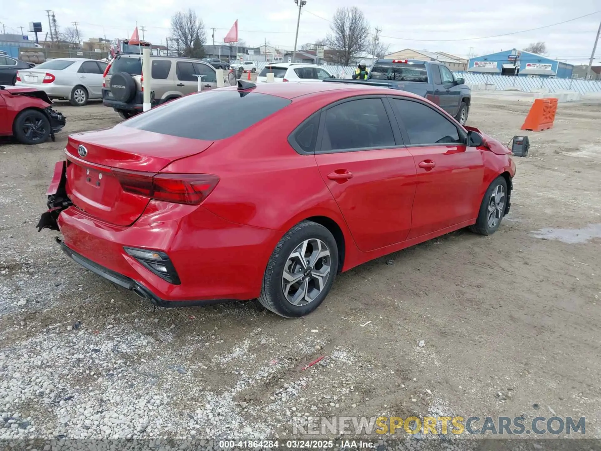 4 Фотография поврежденного автомобиля 3KPF24AD4ME378932 KIA FORTE 2021