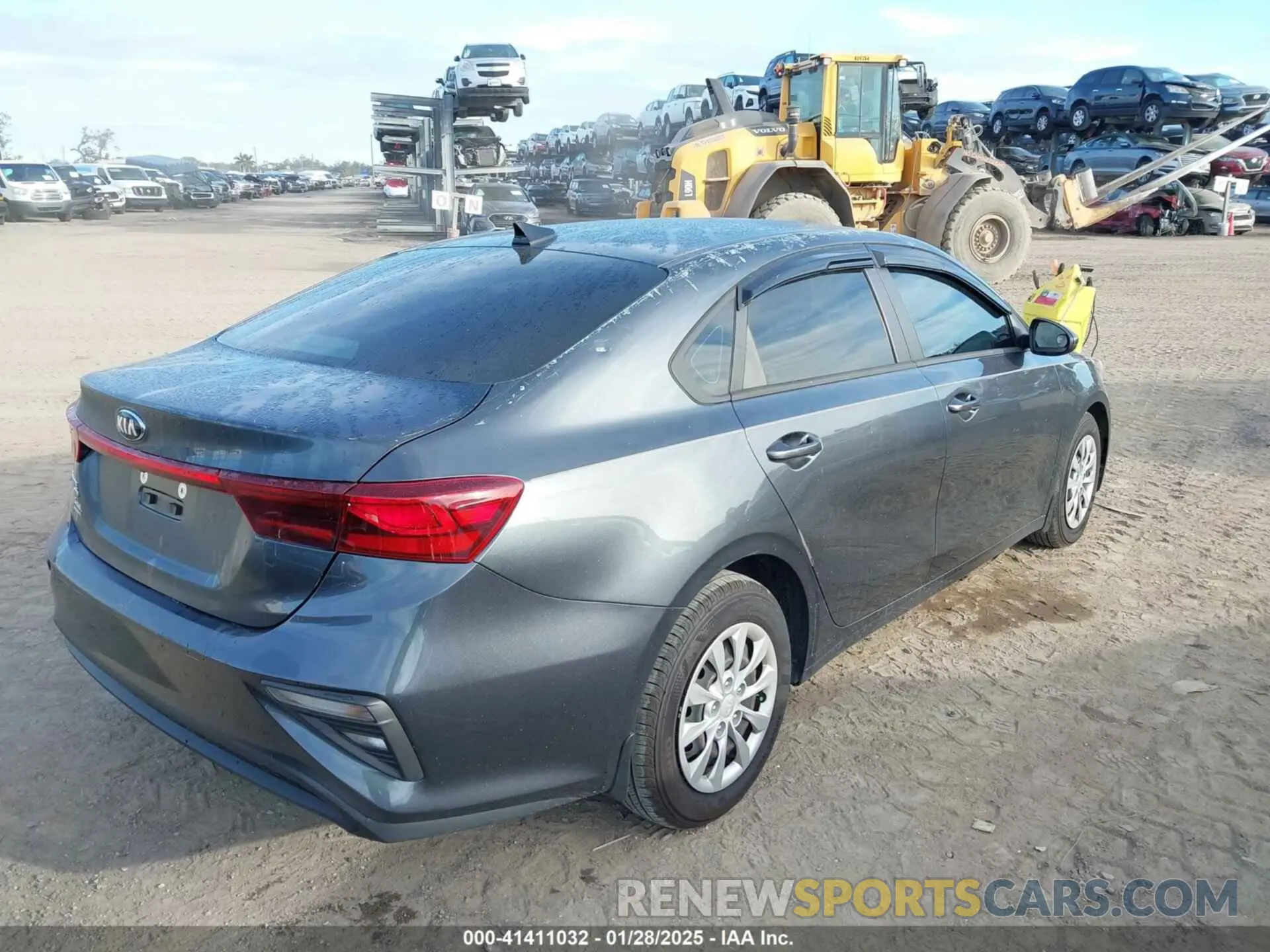 4 Фотография поврежденного автомобиля 3KPF24AD4ME379630 KIA FORTE 2021