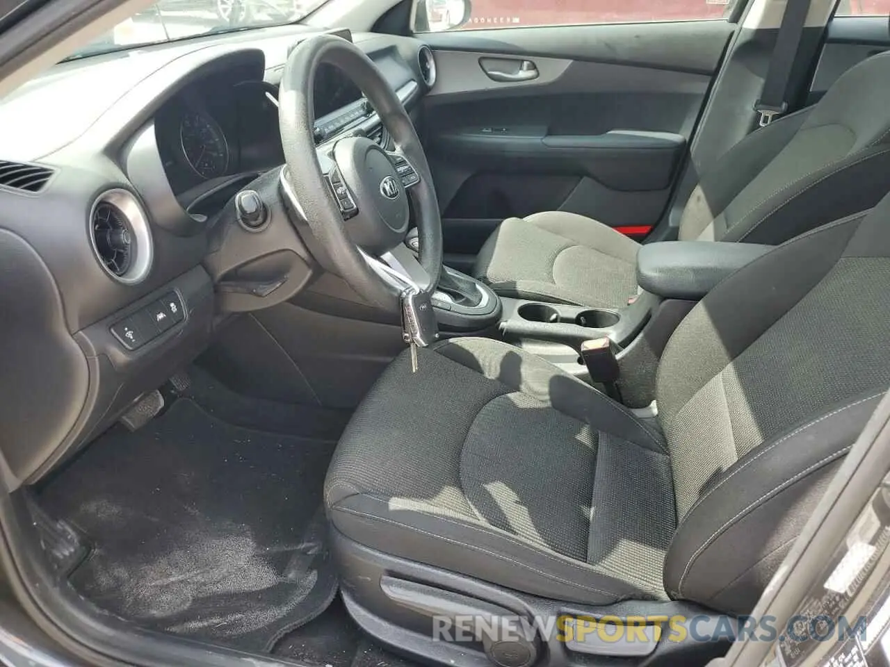7 Фотография поврежденного автомобиля 3KPF24AD4ME394807 KIA FORTE 2021