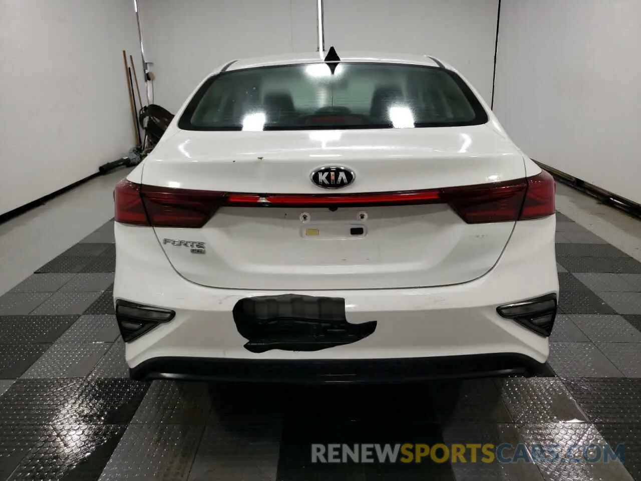 6 Photograph of a damaged car 3KPF24AD4ME402727 KIA FORTE 2021