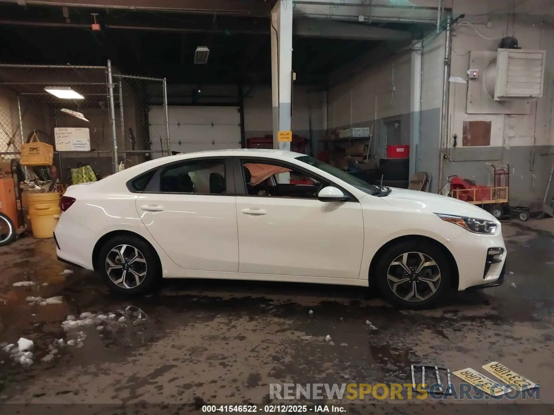 13 Фотография поврежденного автомобиля 3KPF24AD5ME268116 KIA FORTE 2021