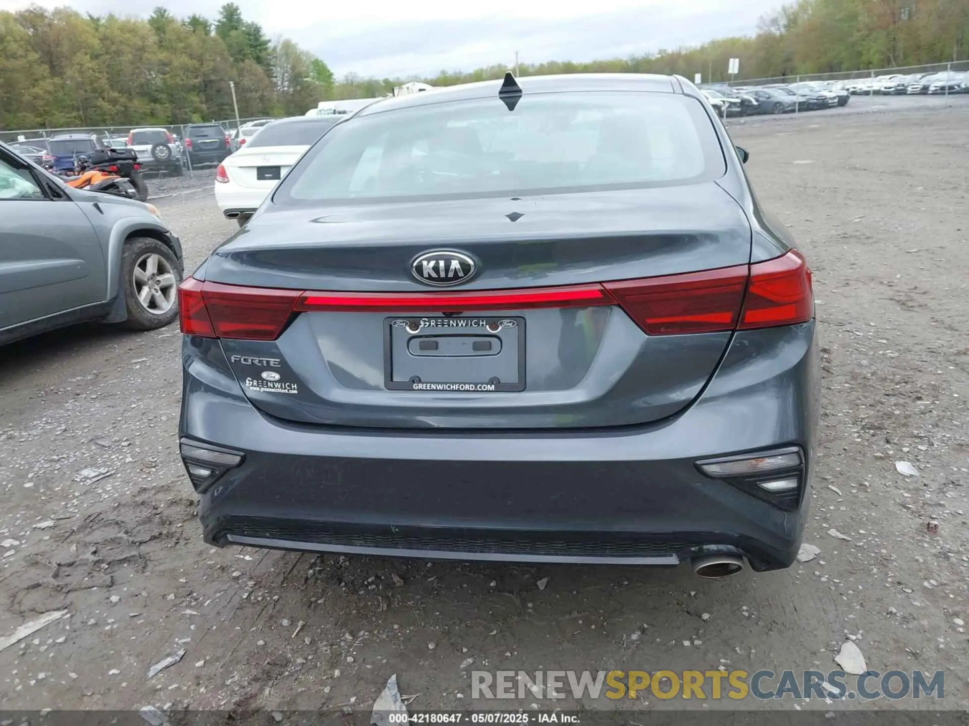 16 Photograph of a damaged car 3KPF24AD5ME274305 KIA FORTE 2021