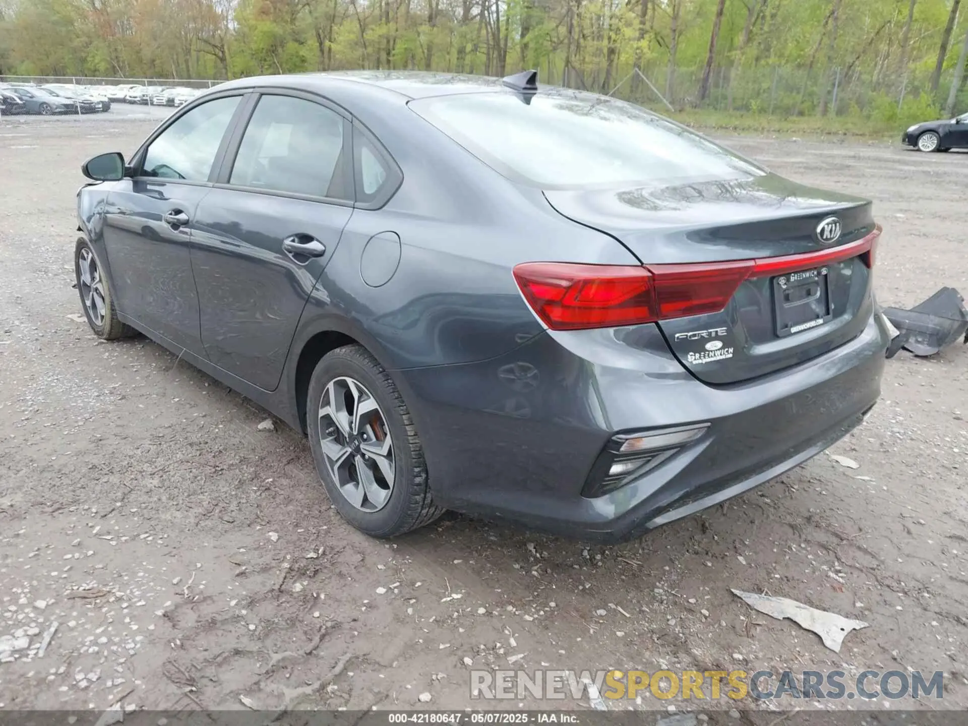 3 Photograph of a damaged car 3KPF24AD5ME274305 KIA FORTE 2021