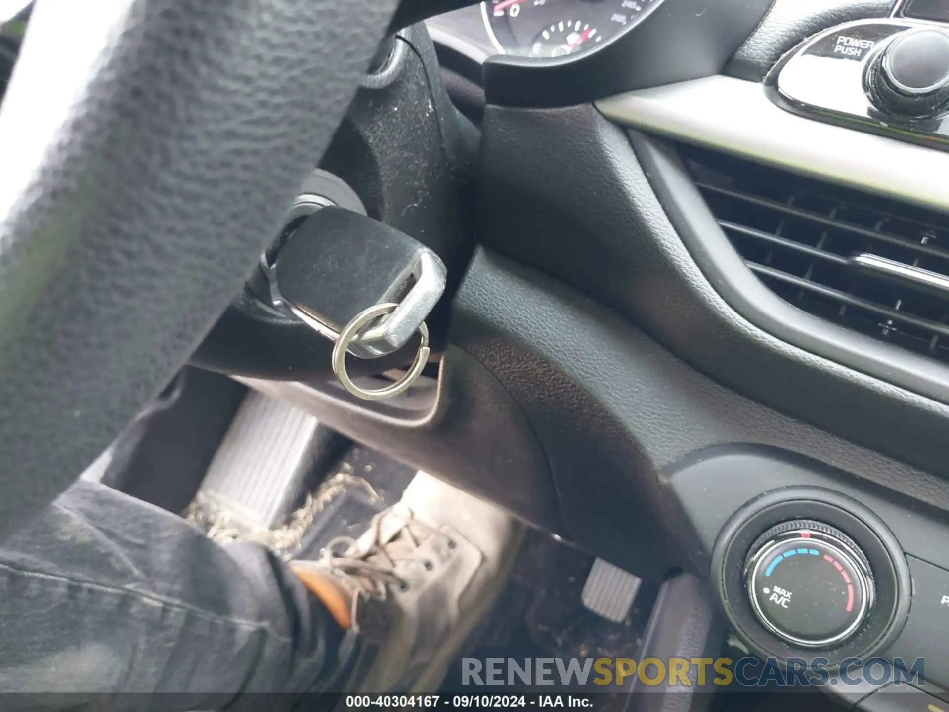 11 Photograph of a damaged car 3KPF24AD5ME291444 KIA FORTE 2021