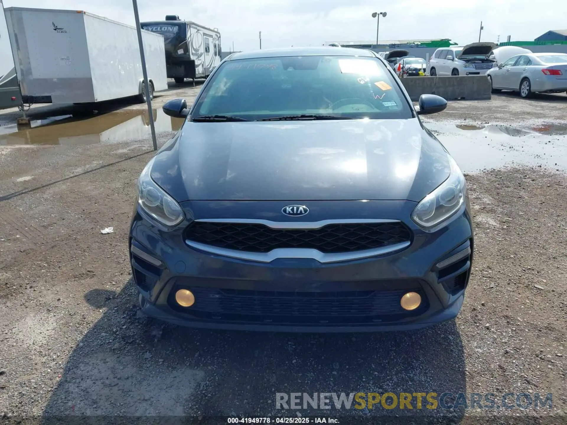 12 Photograph of a damaged car 3KPF24AD5ME305486 KIA FORTE 2021